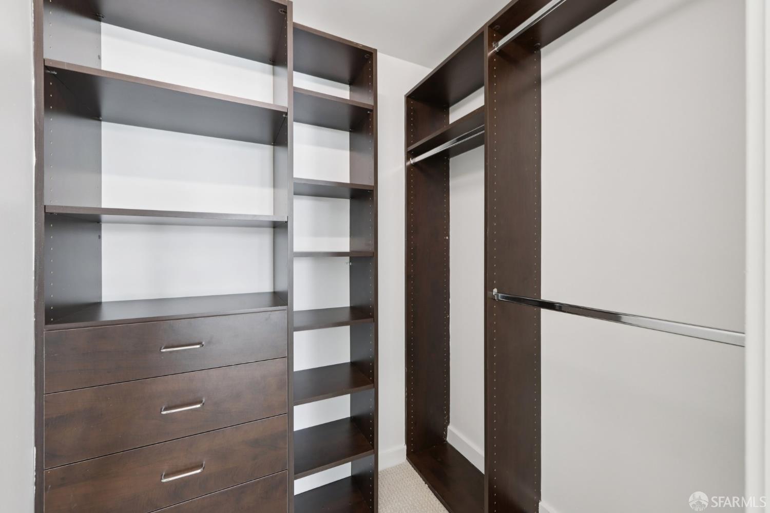 Photo #19: 425086079 Listing: Photo #19