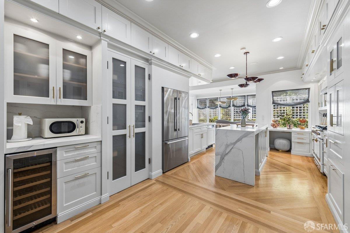 Detail Gallery Image 21 of 85 For 2196 Jackson St, San Francisco,  CA 94115 - 5 Beds | 4/1 Baths