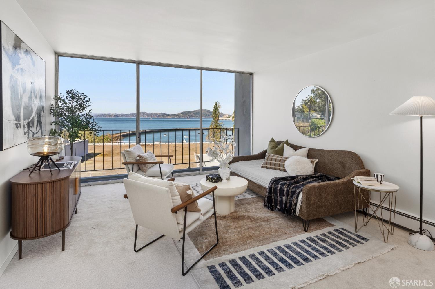 Photo #8: 426113864 Listing: Photo #8