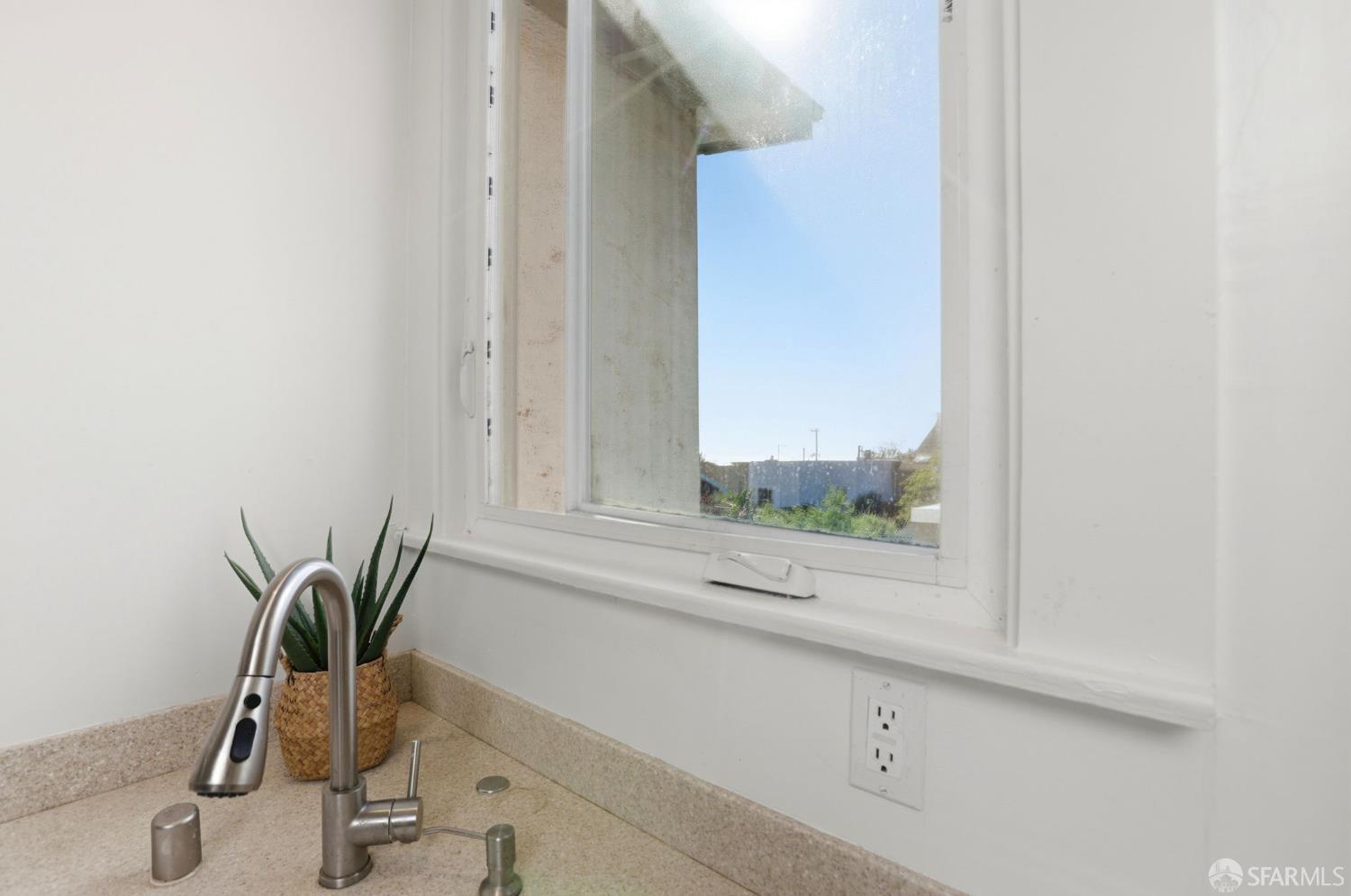 Detail Gallery Image 9 of 53 For 2455 25th Ave, San Francisco,  CA 94116 - 4 Beds | 2 Baths