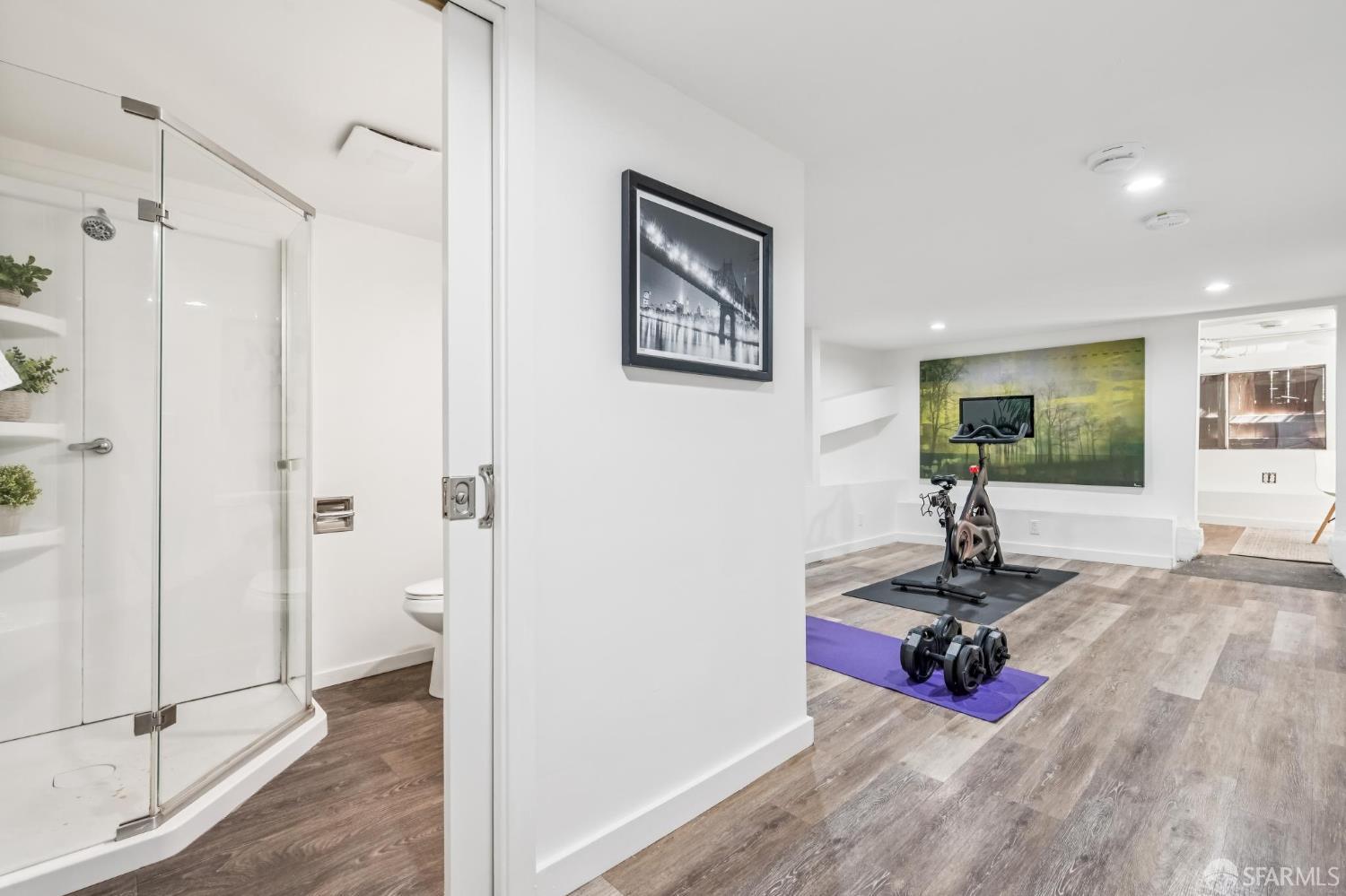 Detail Gallery Image 10 of 12 For 283 Madrid St, San Francisco,  CA 94112 - 2 Beds | 2 Baths