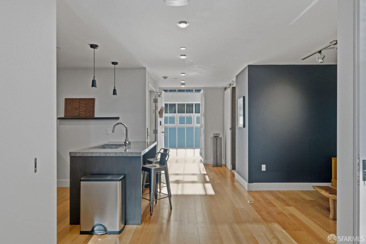 Photo #7: 426113863 Listing: Photo #7