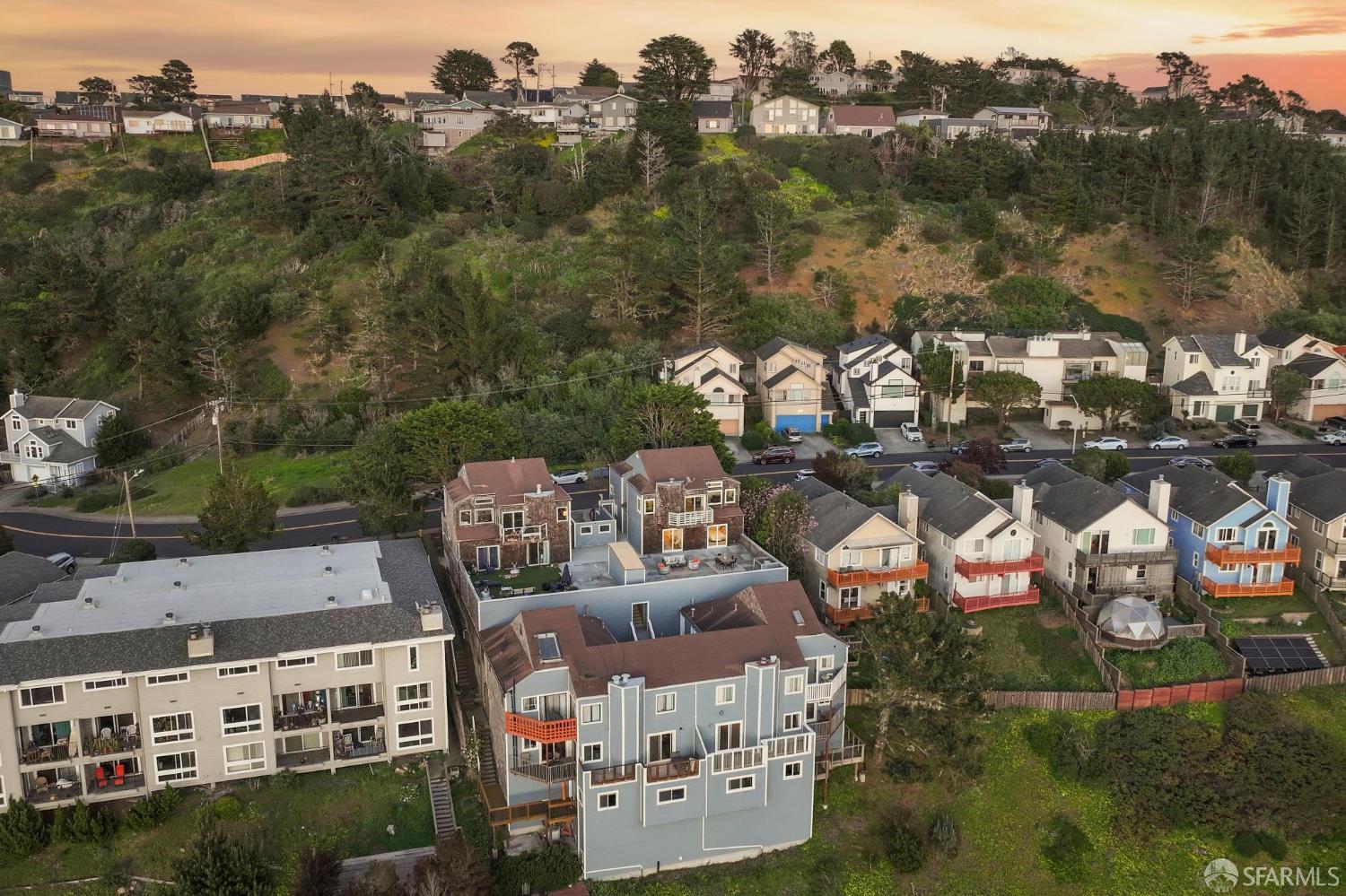 Detail Gallery Image 50 of 53 For 528 Monterey Rd, Pacifica,  CA 94044 - 3 Beds | 2/1 Baths