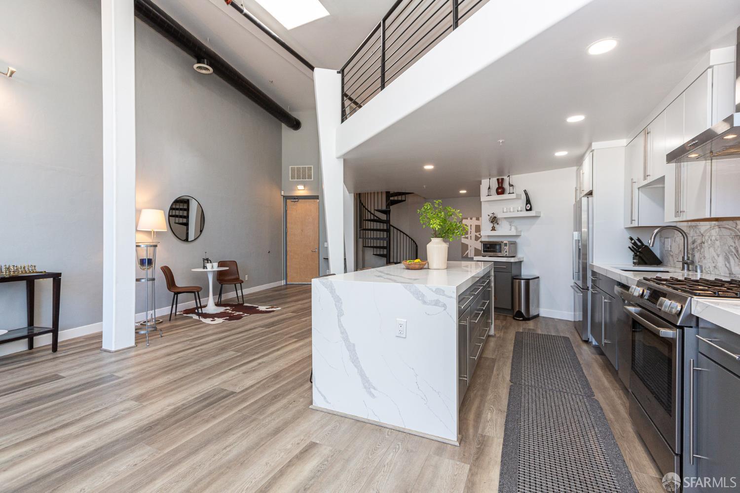 Photo #19: 426110365 Listing: Photo #19