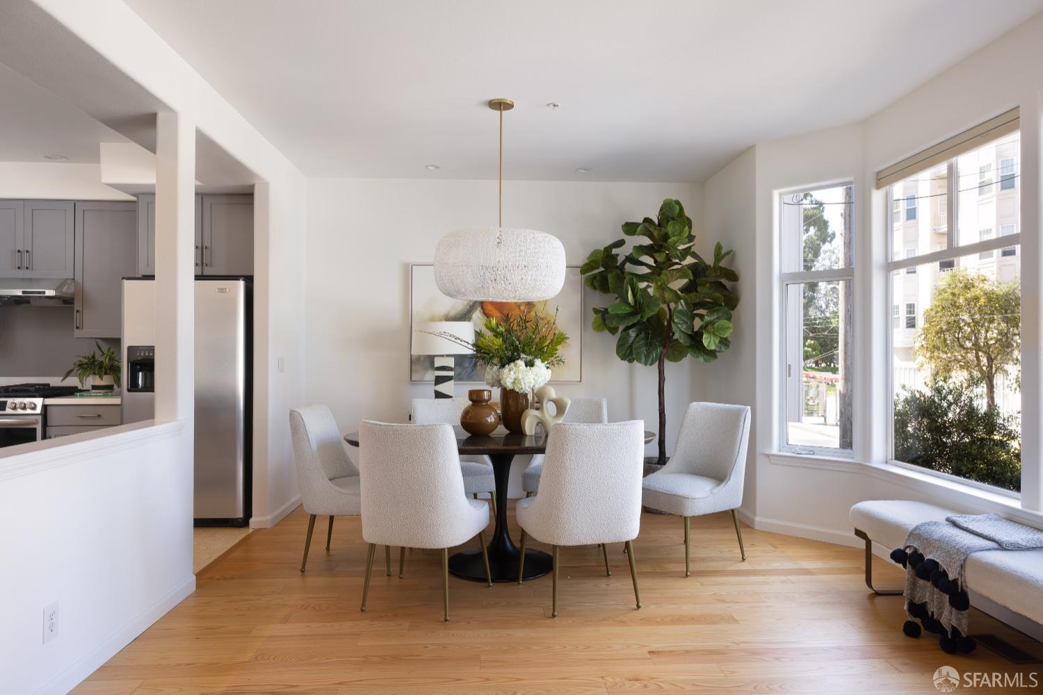 Photo #5: 426113853 Listing: Photo #5