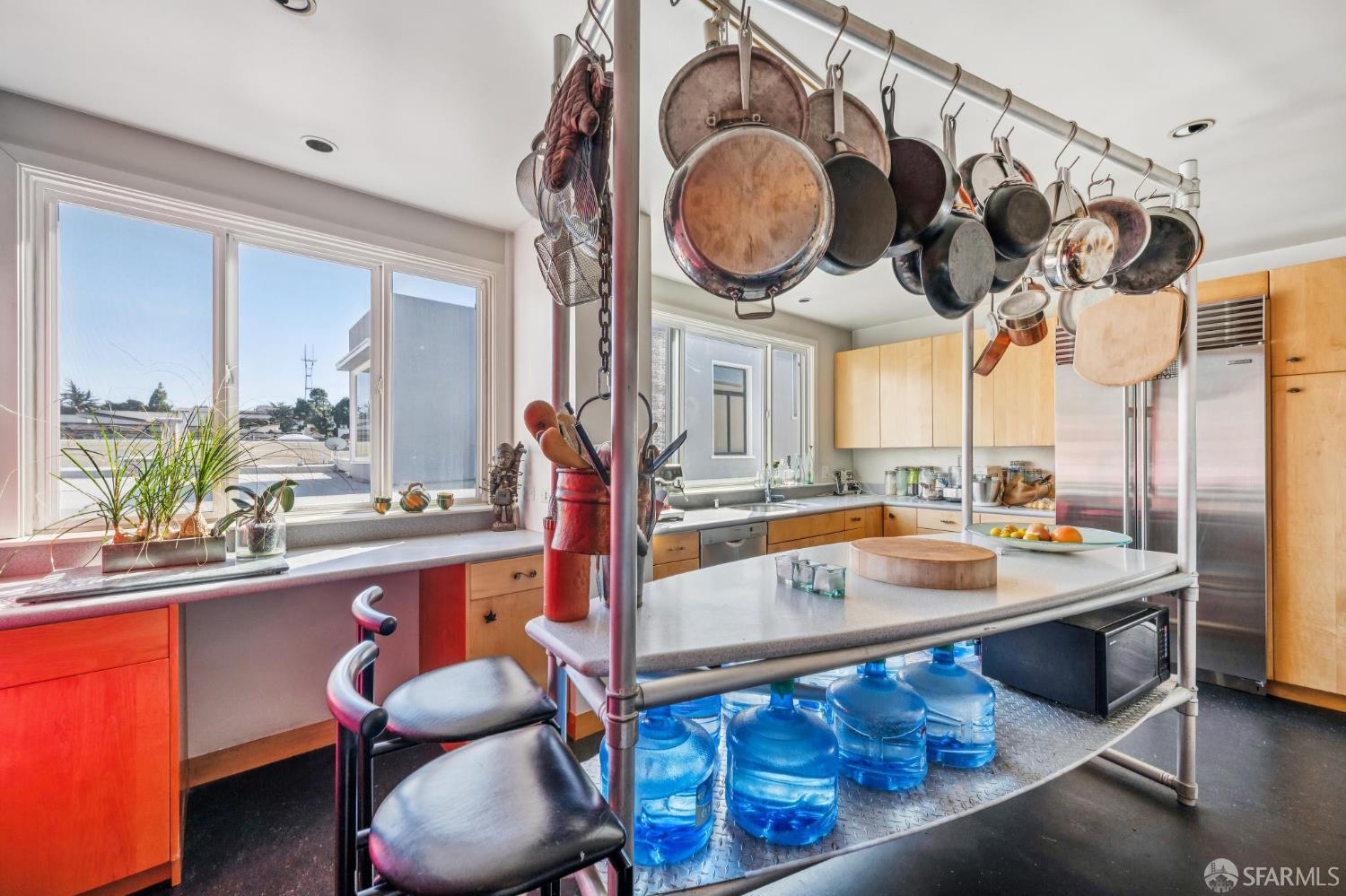 Detail Gallery Image 15 of 21 For 148 Beaumont Ave, San Francisco,  CA 94118 - 2 Beds | 1 Baths