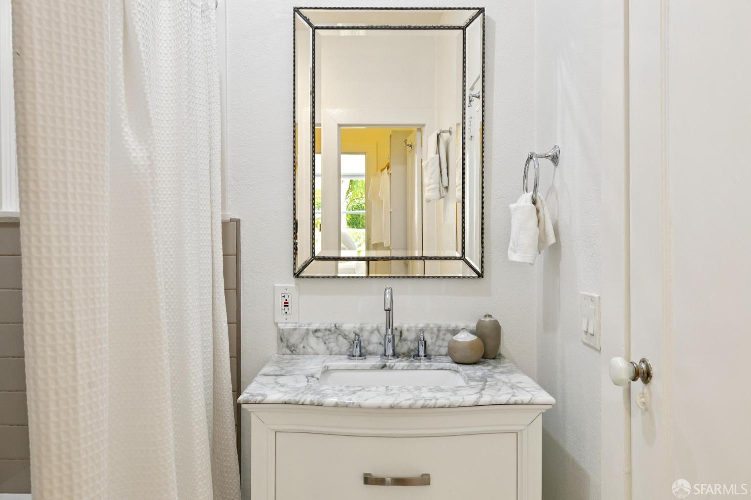 Photo #42: 426113973 Listing: Photo #42