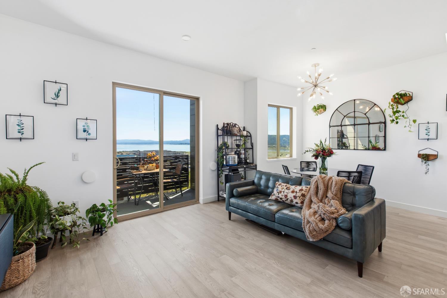 Photo #10: 426112671 Listing: Photo #10