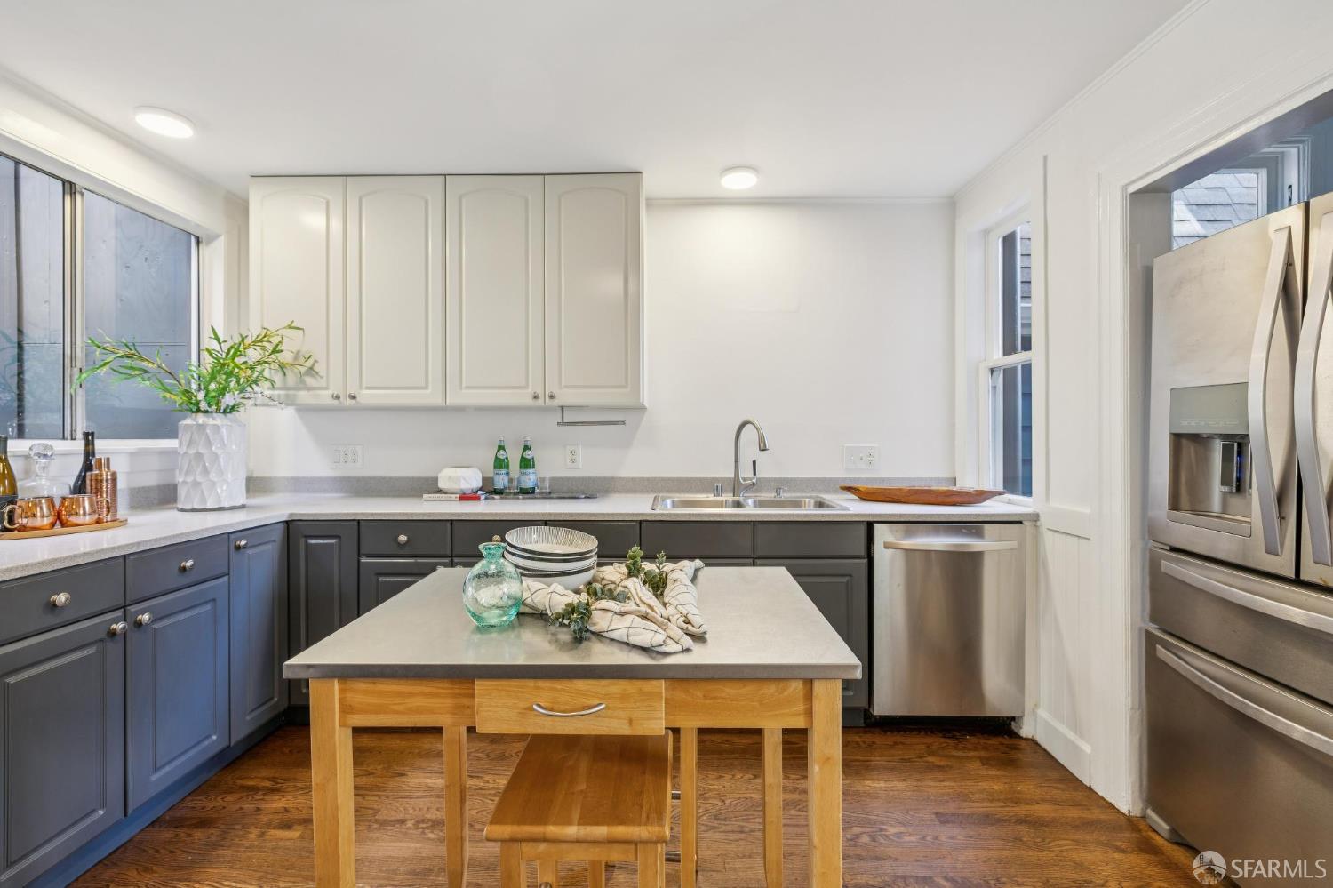 Detail Gallery Image 14 of 36 For 327 London St, San Francisco,  CA 94112 - 3 Beds | 2 Baths