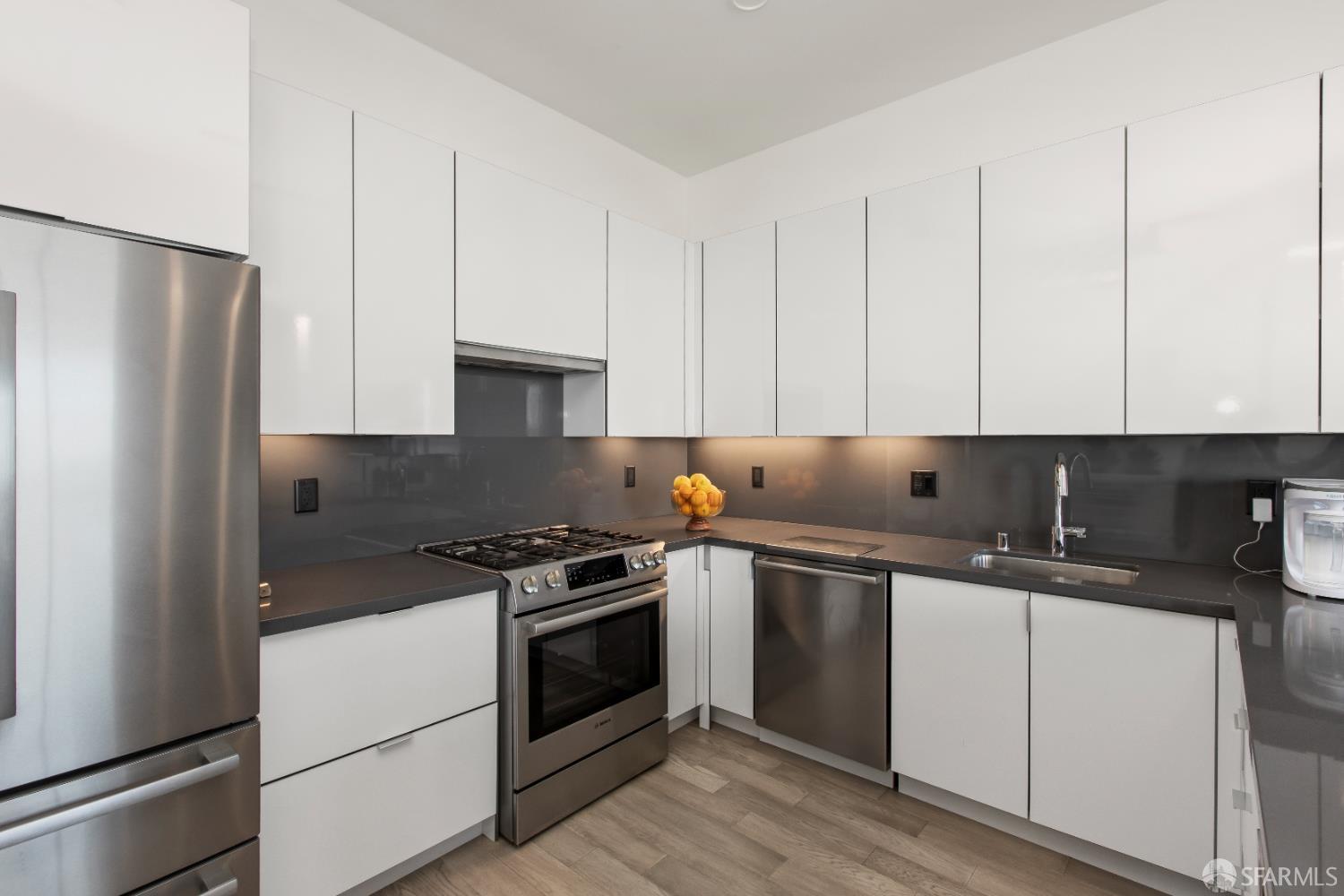 Photo #25: 426112671 Listing: Photo #25