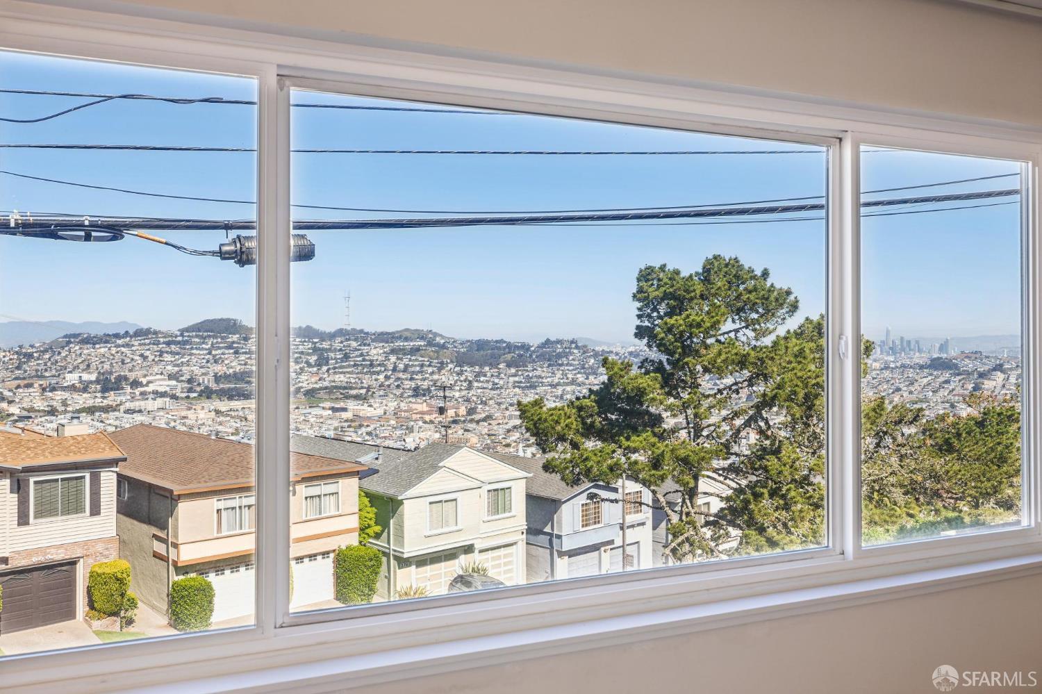 Detail Gallery Image 3 of 35 For 196 Alta Vista Way, Daly City,  CA 94014 - 2 Beds | 1 Baths