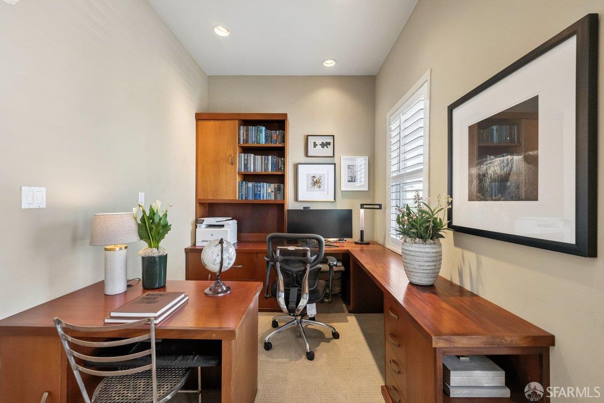 Detail Gallery Image 71 of 87 For 80 Diamond St, San Francisco,  CA 94114 - 3 Beds | 3 Baths