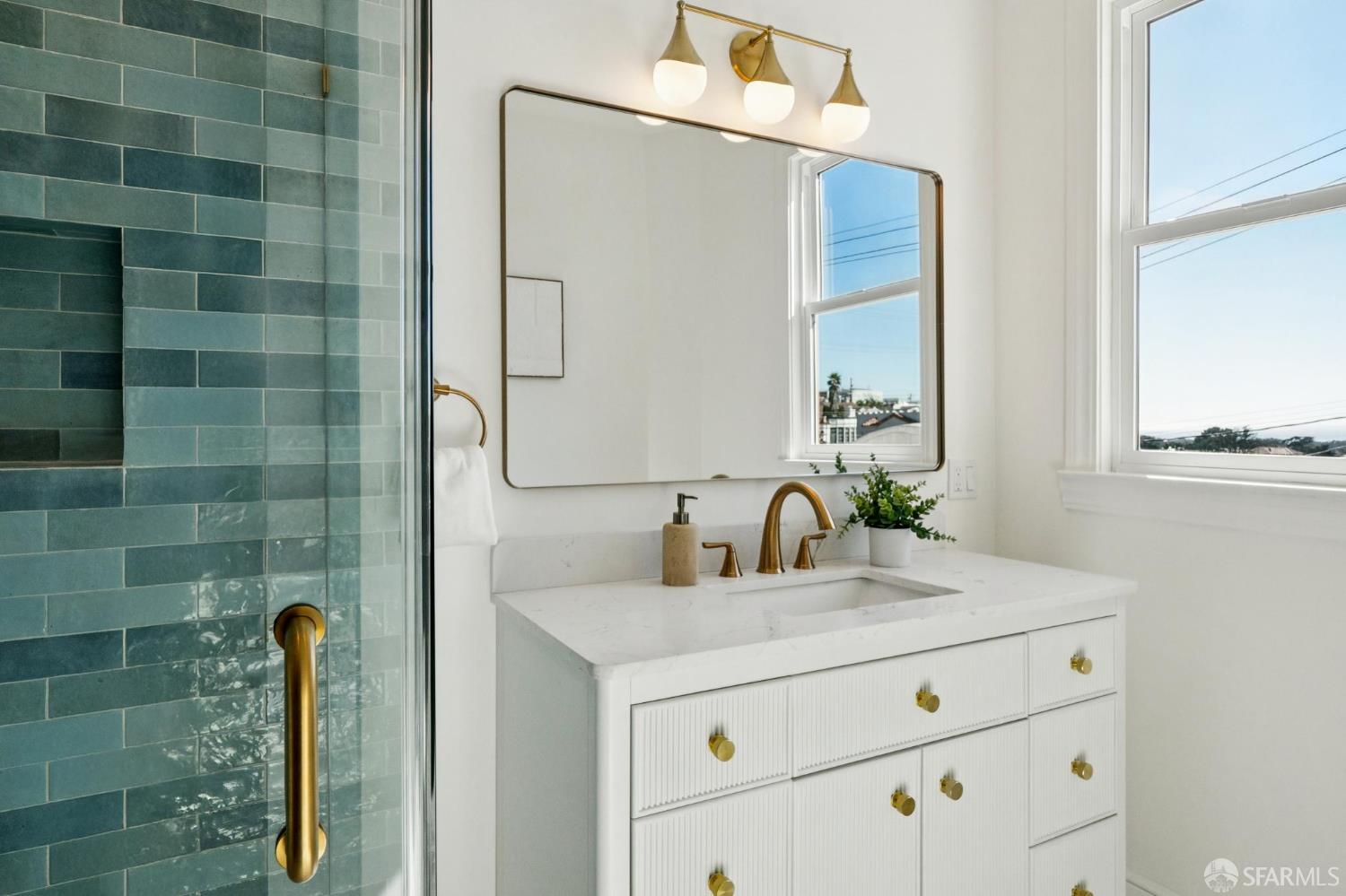 Detail Gallery Image 46 of 87 For 2518 25th Ave, San Francisco,  CA 94116 - 4 Beds | 4 Baths