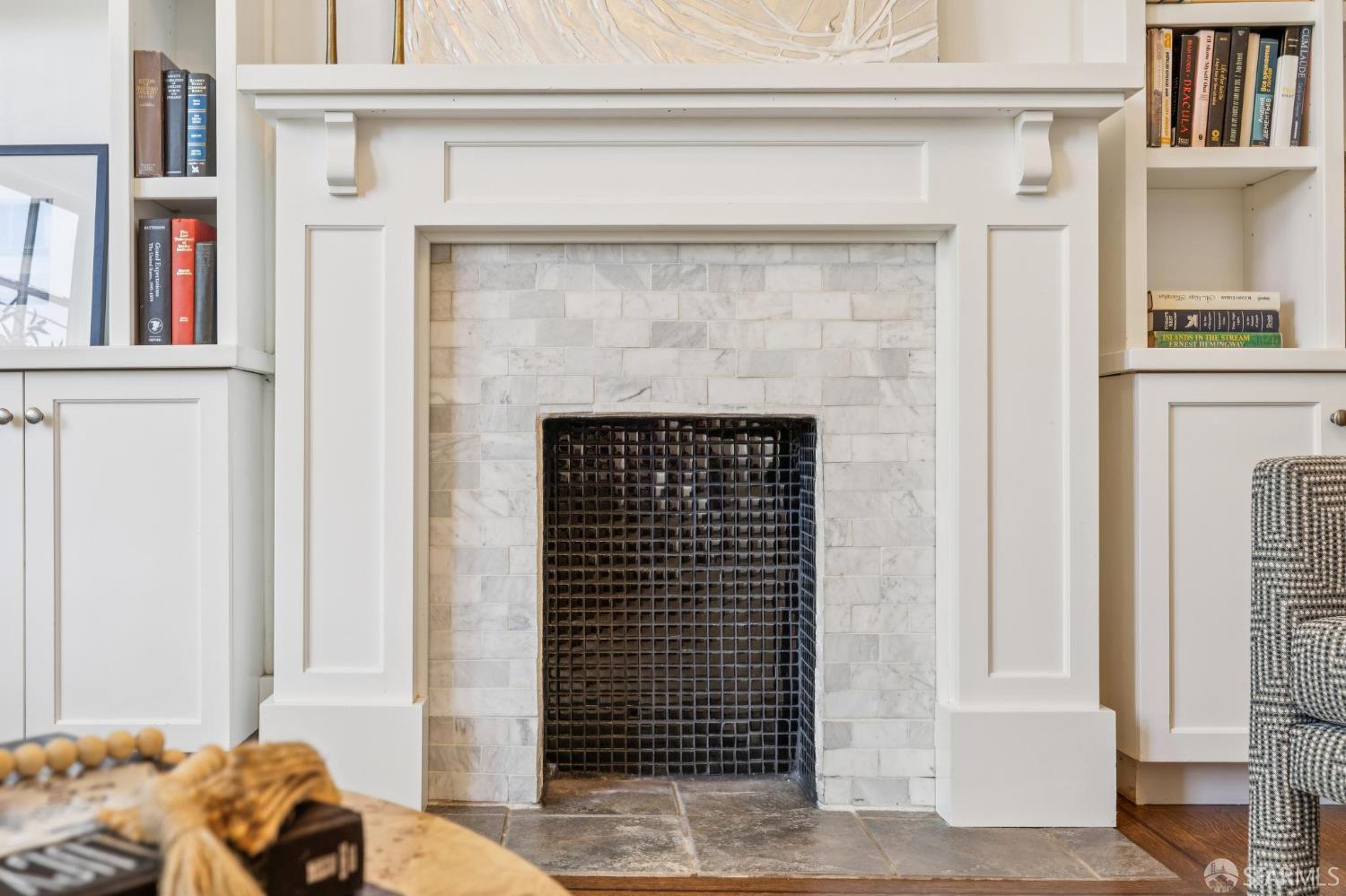 Detail Gallery Image 6 of 36 For 327 London St, San Francisco,  CA 94112 - 3 Beds | 2 Baths