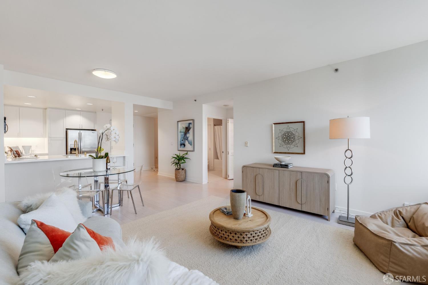 Photo #8: 426100759 Listing: Photo #8