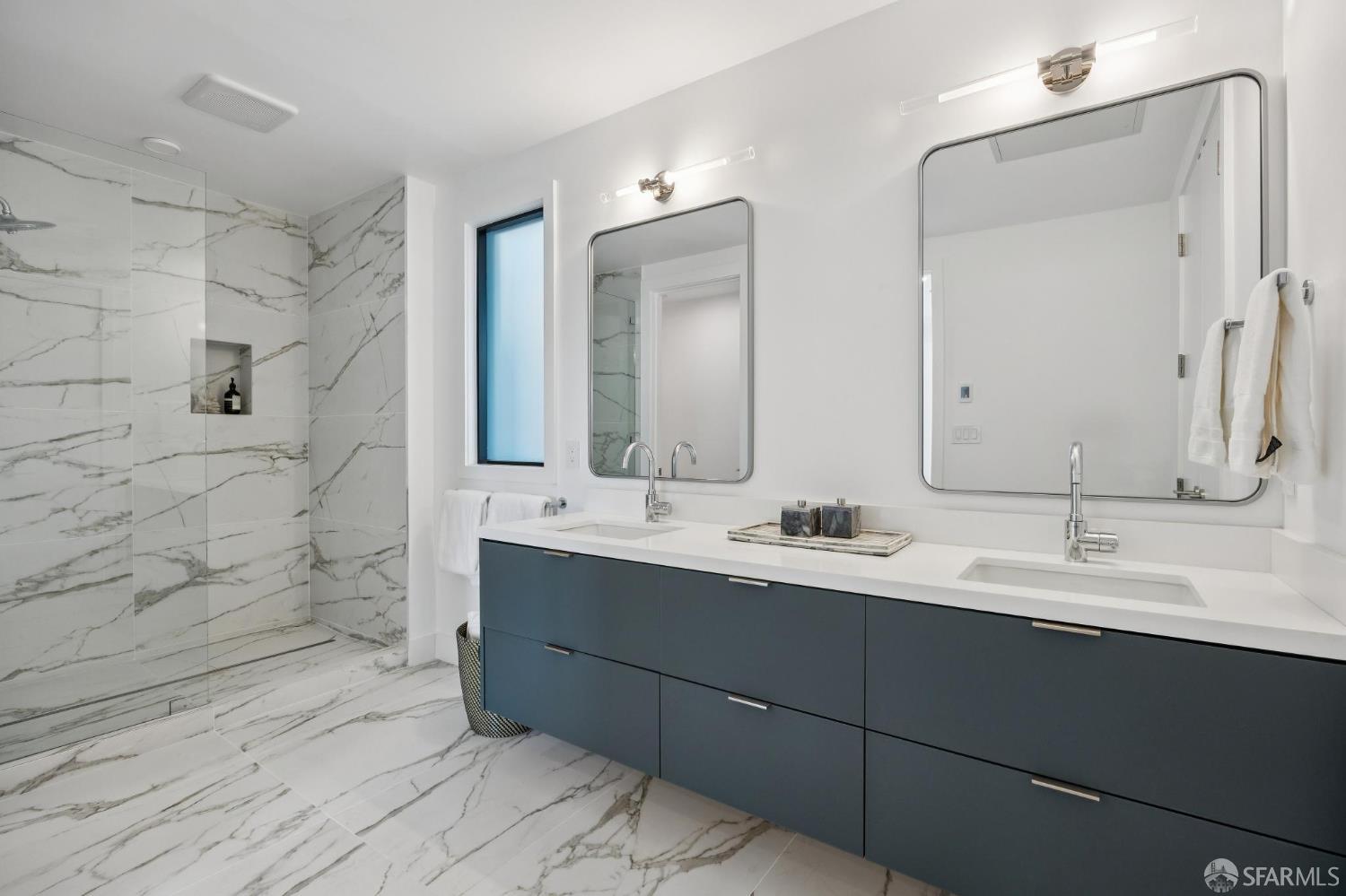 Photo #14: 426113753 Listing: Photo #14