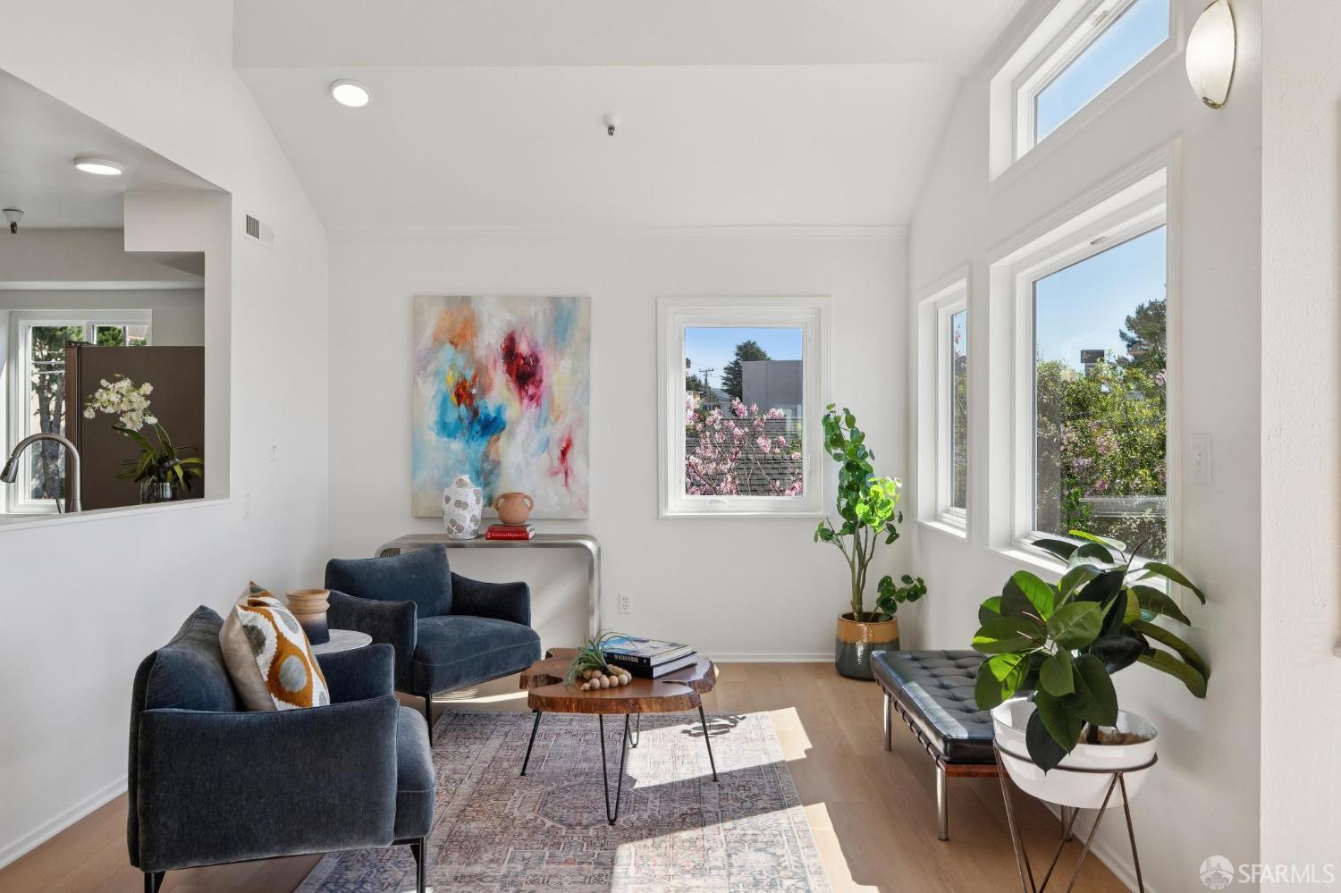 Detail Gallery Image 12 of 53 For 528 Monterey Rd, Pacifica,  CA 94044 - 3 Beds | 2/1 Baths