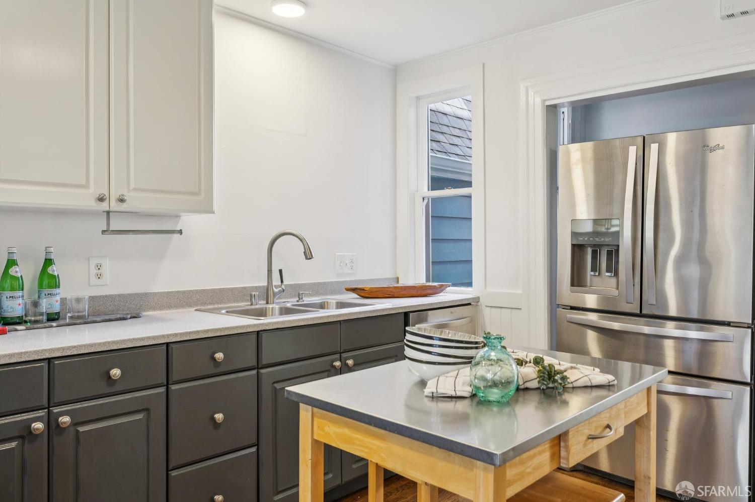 Detail Gallery Image 16 of 36 For 327 London St, San Francisco,  CA 94112 - 3 Beds | 2 Baths