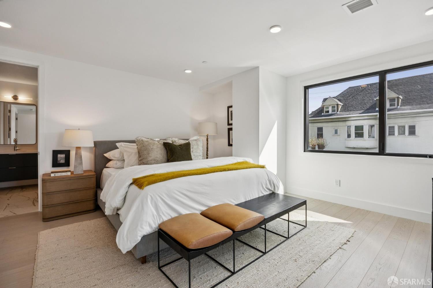 Photo #11: 426113753 Listing: Photo #11