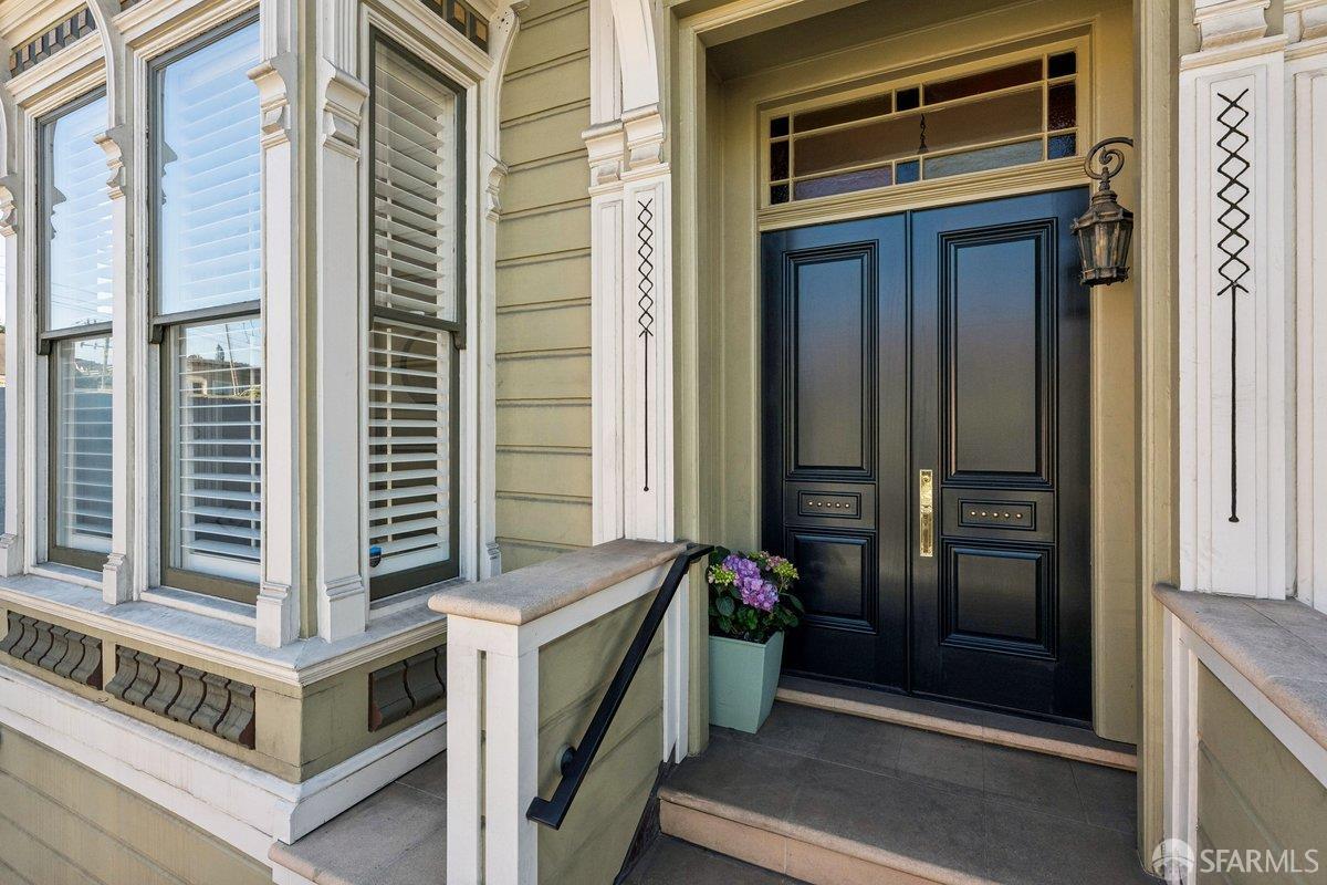 Detail Gallery Image 3 of 87 For 80 Diamond St, San Francisco,  CA 94114 - 3 Beds | 3 Baths