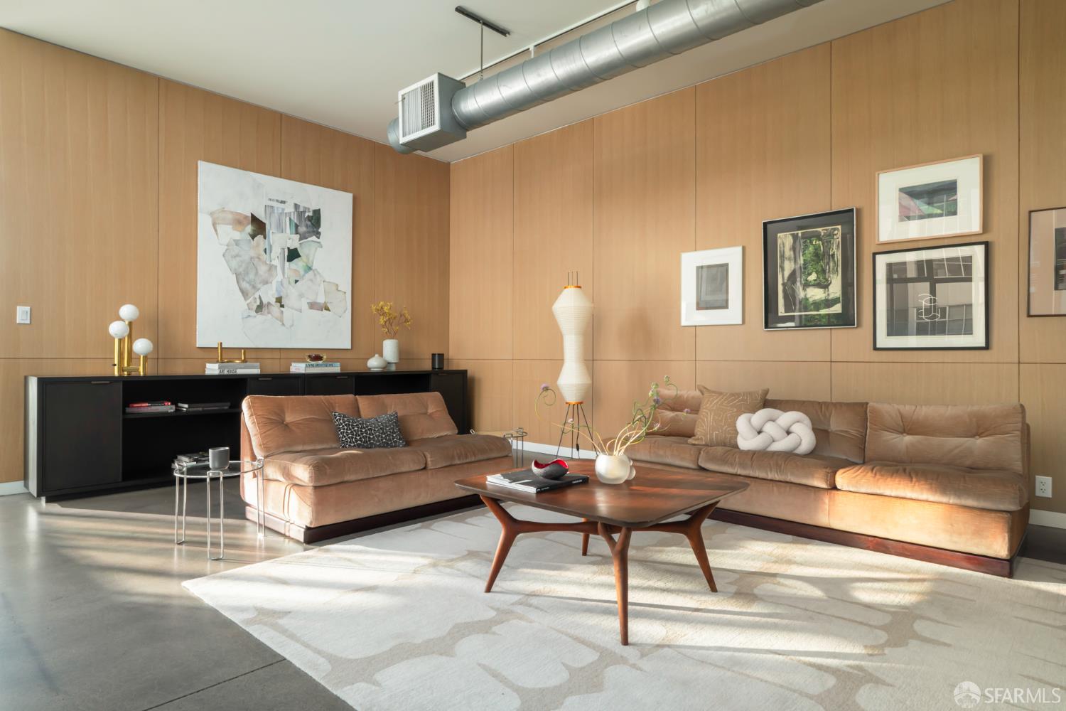 Photo #2: 426114069 Listing: Photo #2