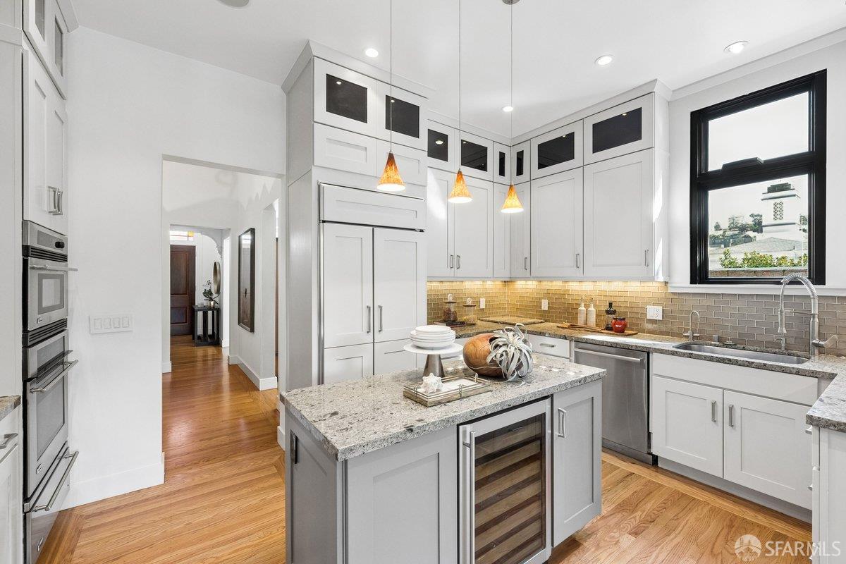 Detail Gallery Image 32 of 87 For 80 Diamond St, San Francisco,  CA 94114 - 3 Beds | 3 Baths