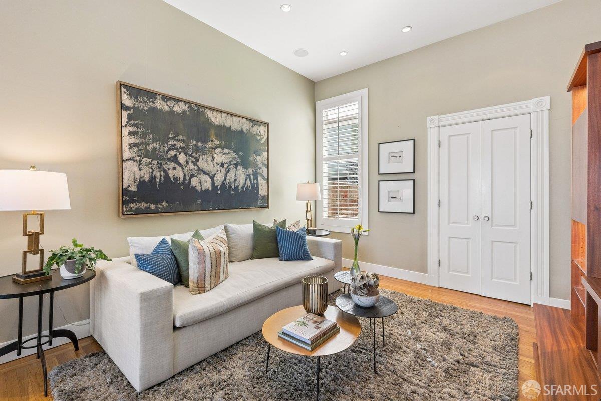 Detail Gallery Image 17 of 87 For 80 Diamond St, San Francisco,  CA 94114 - 3 Beds | 3 Baths