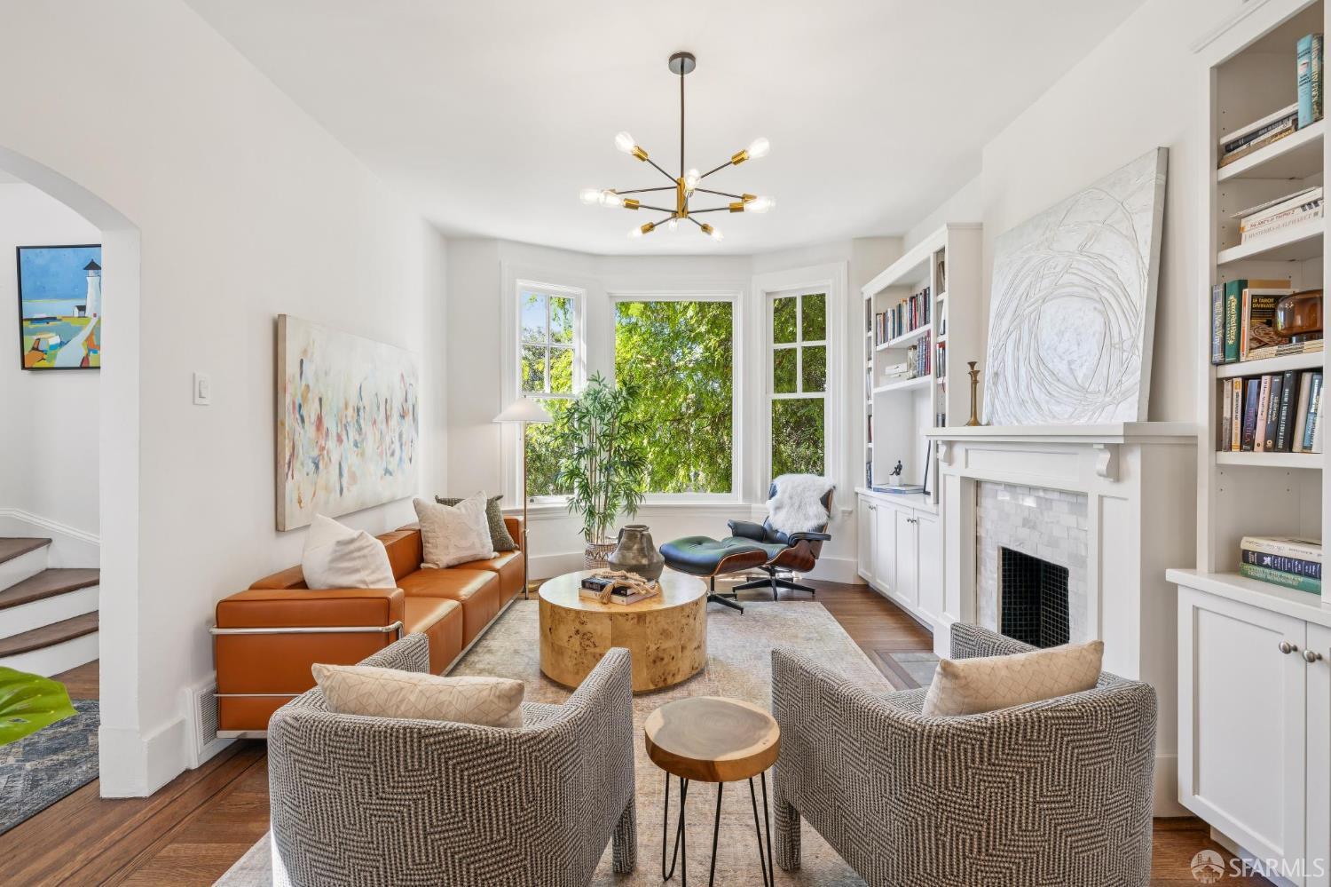 Detail Gallery Image 4 of 36 For 327 London St, San Francisco,  CA 94112 - 3 Beds | 2 Baths