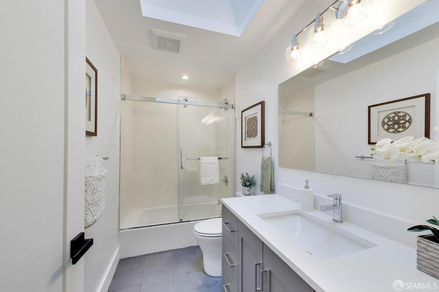 Detail Gallery Image 10 of 25 For 57 Cayuga Ave, San Francisco,  CA 94112 - 2 Beds | 2 Baths