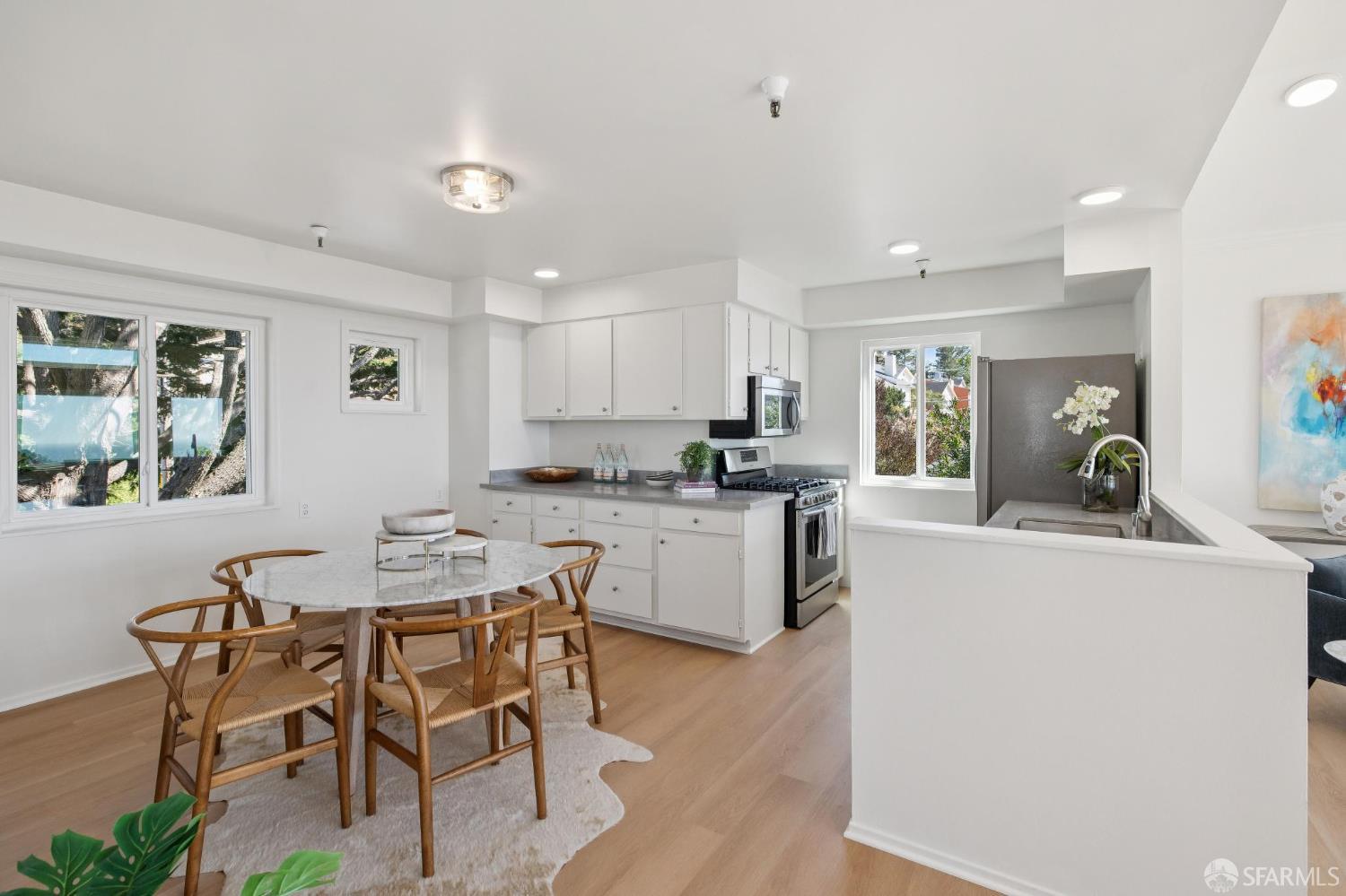 Detail Gallery Image 15 of 53 For 528 Monterey Rd, Pacifica,  CA 94044 - 3 Beds | 2/1 Baths