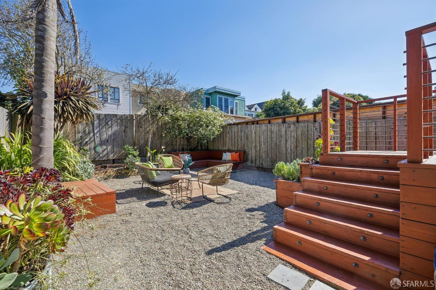Detail Gallery Image 32 of 36 For 327 London St, San Francisco,  CA 94112 - 3 Beds | 2 Baths