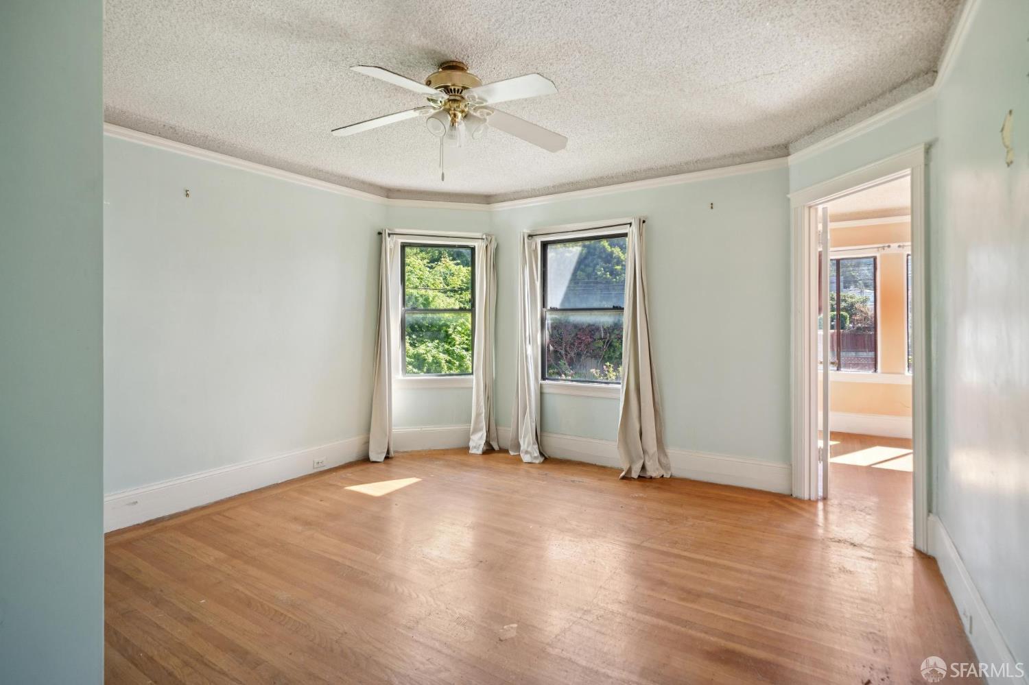 Detail Gallery Image 12 of 20 For 25 Claremont Blvd, San Francisco,  CA 94127 - 2 Beds | 1/1 Baths