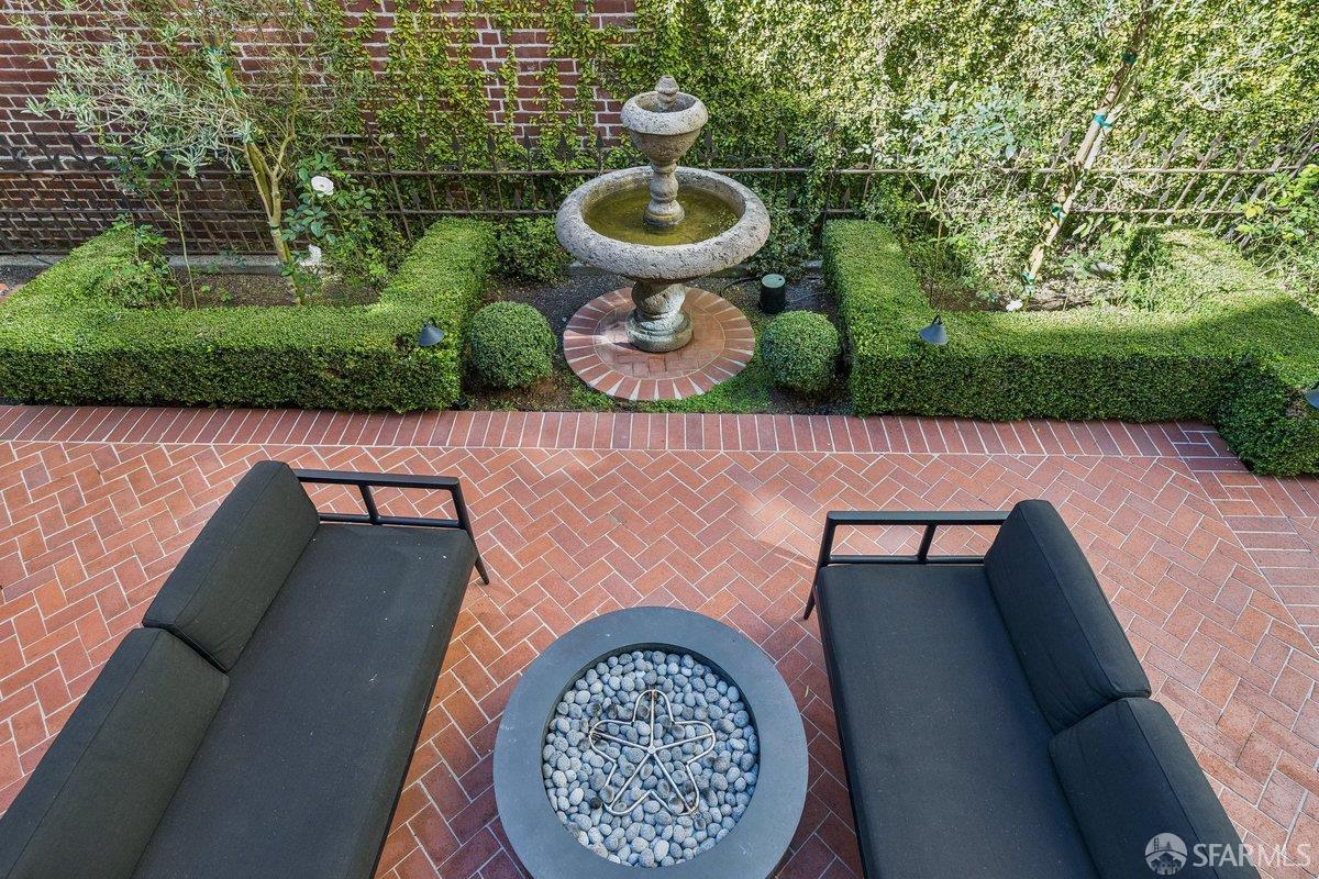 Detail Gallery Image 36 of 85 For 2196 Jackson St, San Francisco,  CA 94115 - 5 Beds | 4/1 Baths