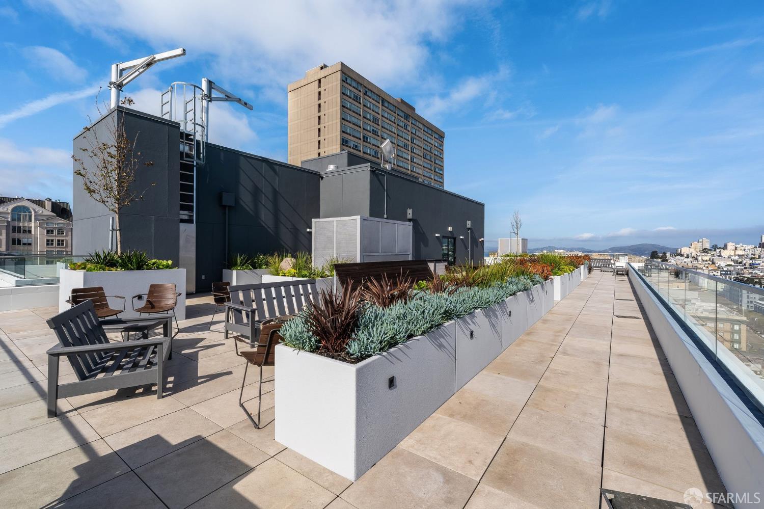 Photo #17: 426113997 Listing: Photo #17