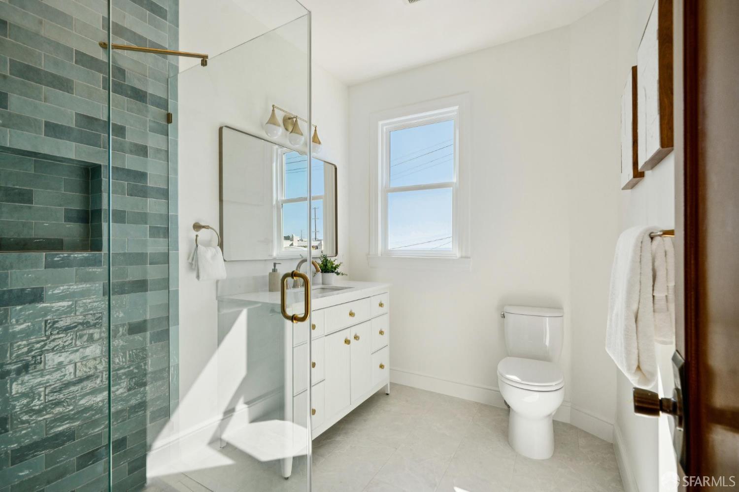 Detail Gallery Image 44 of 87 For 2518 25th Ave, San Francisco,  CA 94116 - 4 Beds | 4 Baths