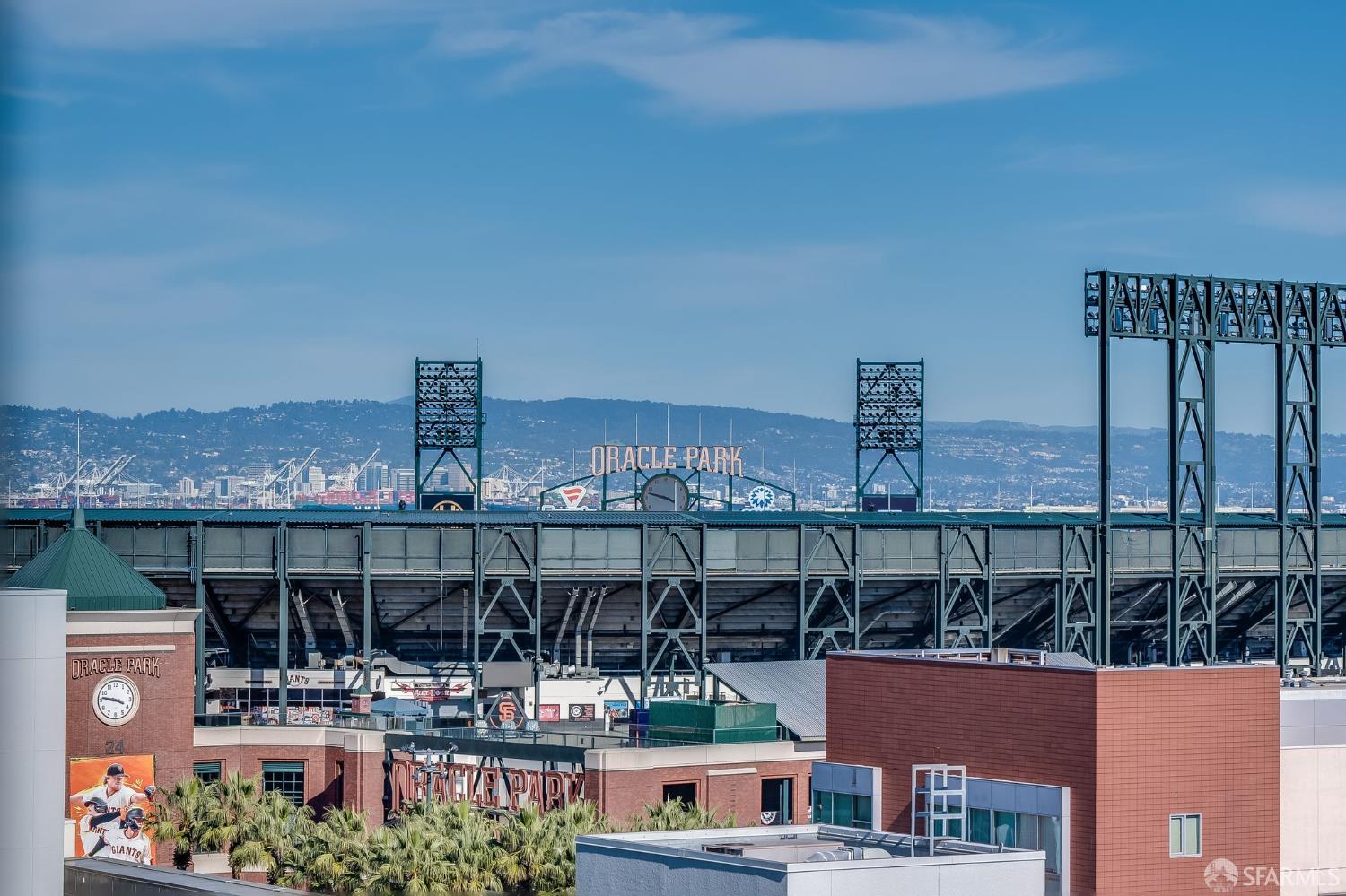 Photo #32: 426100759 Listing: Photo #32