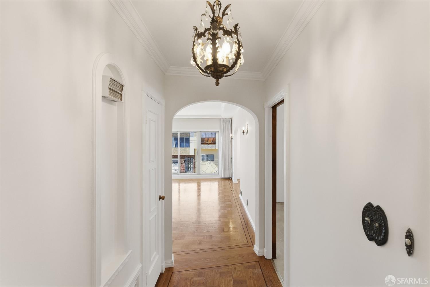 Detail Gallery Image 5 of 52 For 345 Felton St, San Francisco,  CA 94134 - 2 Beds | 1 Baths