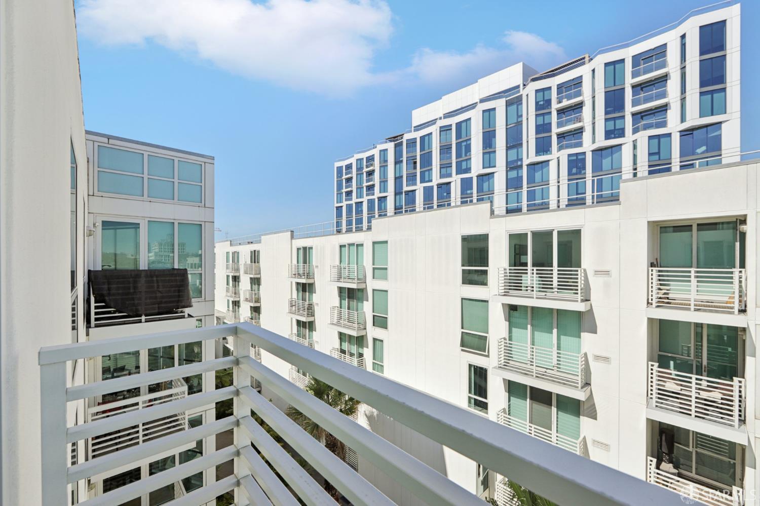 Photo #20: 425086079 Listing: Photo #20