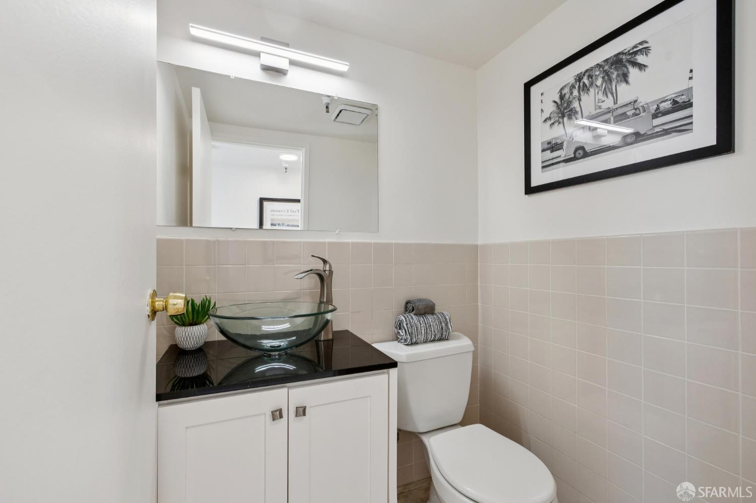 Detail Gallery Image 22 of 53 For 528 Monterey Rd, Pacifica,  CA 94044 - 3 Beds | 2/1 Baths