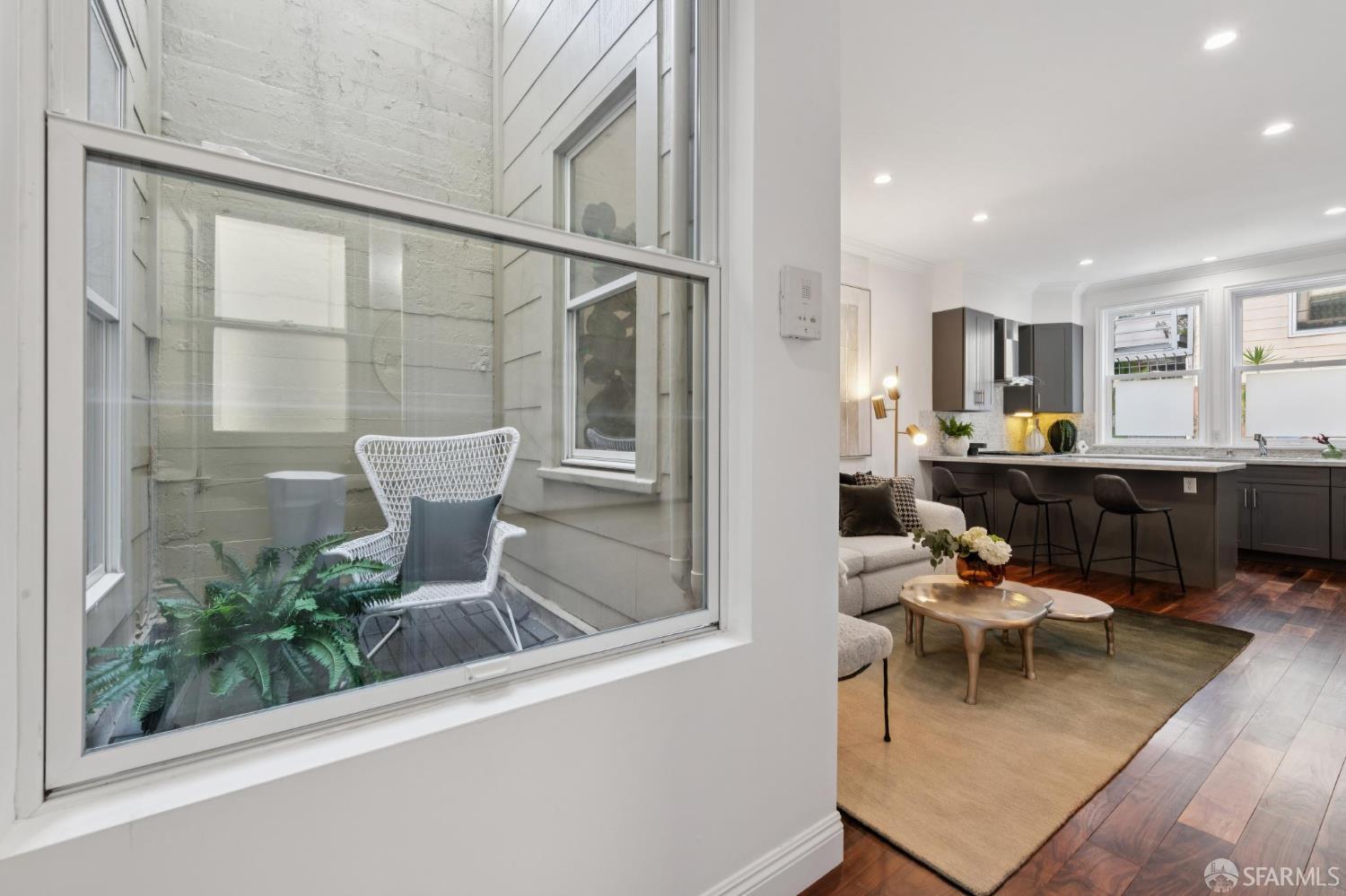 Photo #10: 426112188 Listing: Photo #10