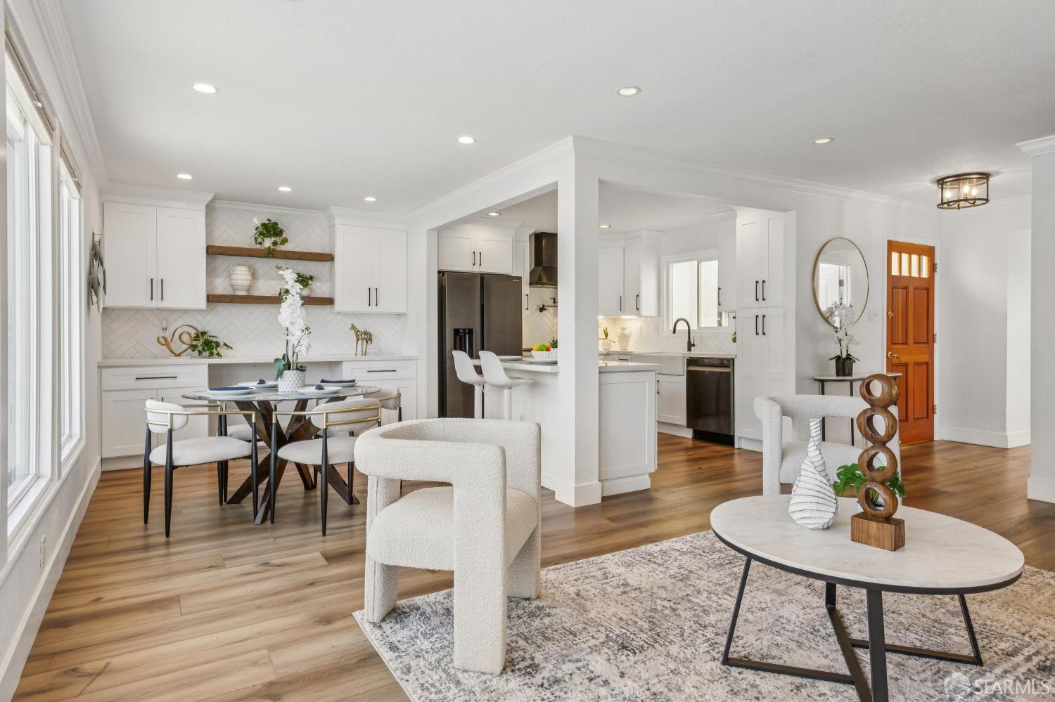 Detail Gallery Image 5 of 36 For 668 Orange St, Daly City,  CA 94014 - 3 Beds | 2 Baths