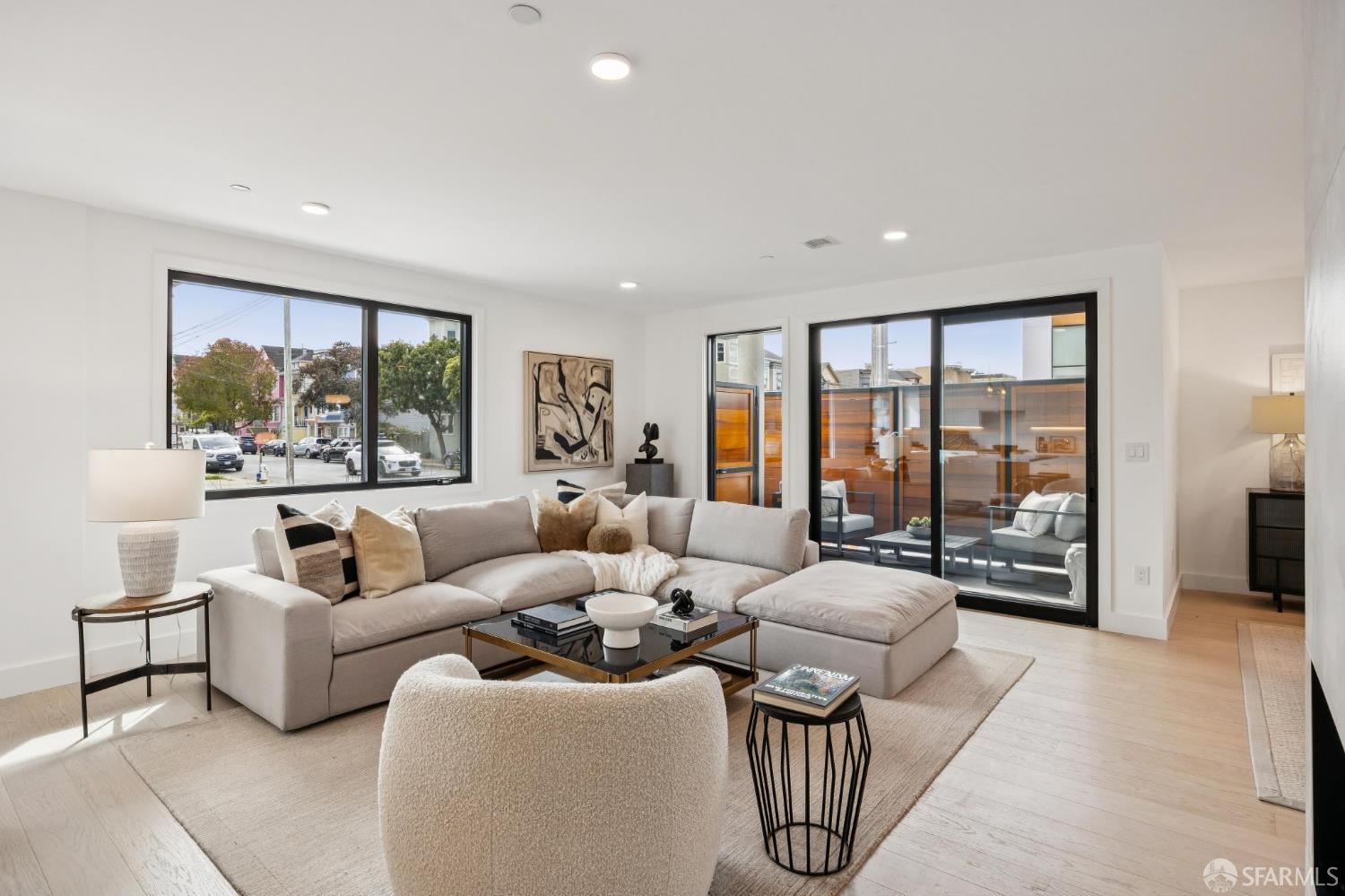 Photo #3: 426113753 Listing: Photo #3