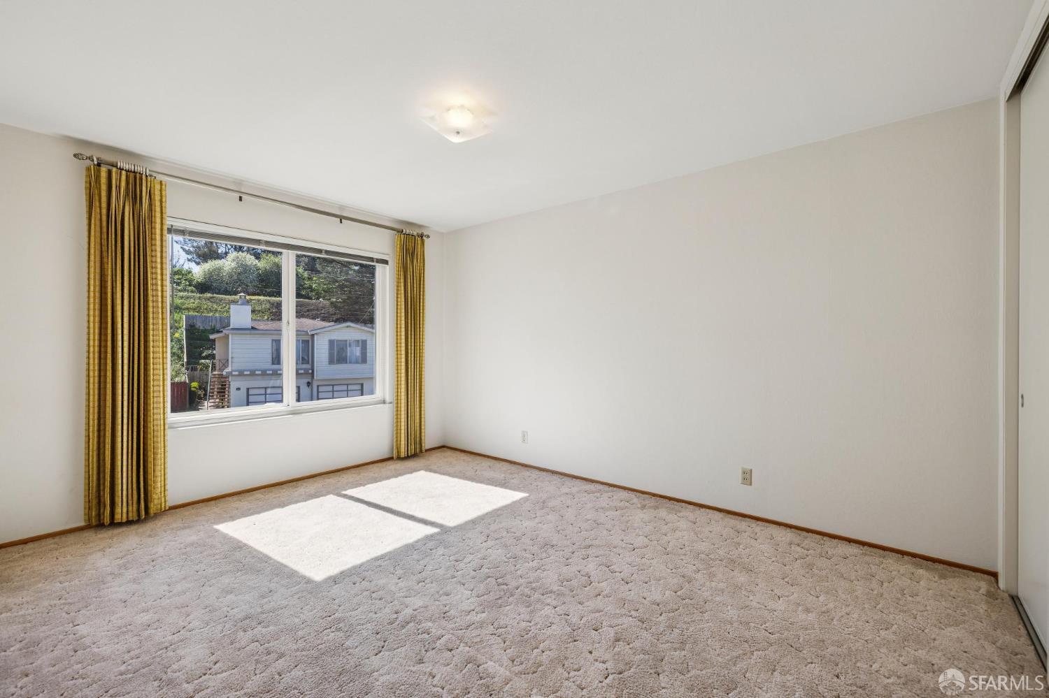 Detail Gallery Image 25 of 35 For 196 Alta Vista Way, Daly City,  CA 94014 - 2 Beds | 1 Baths