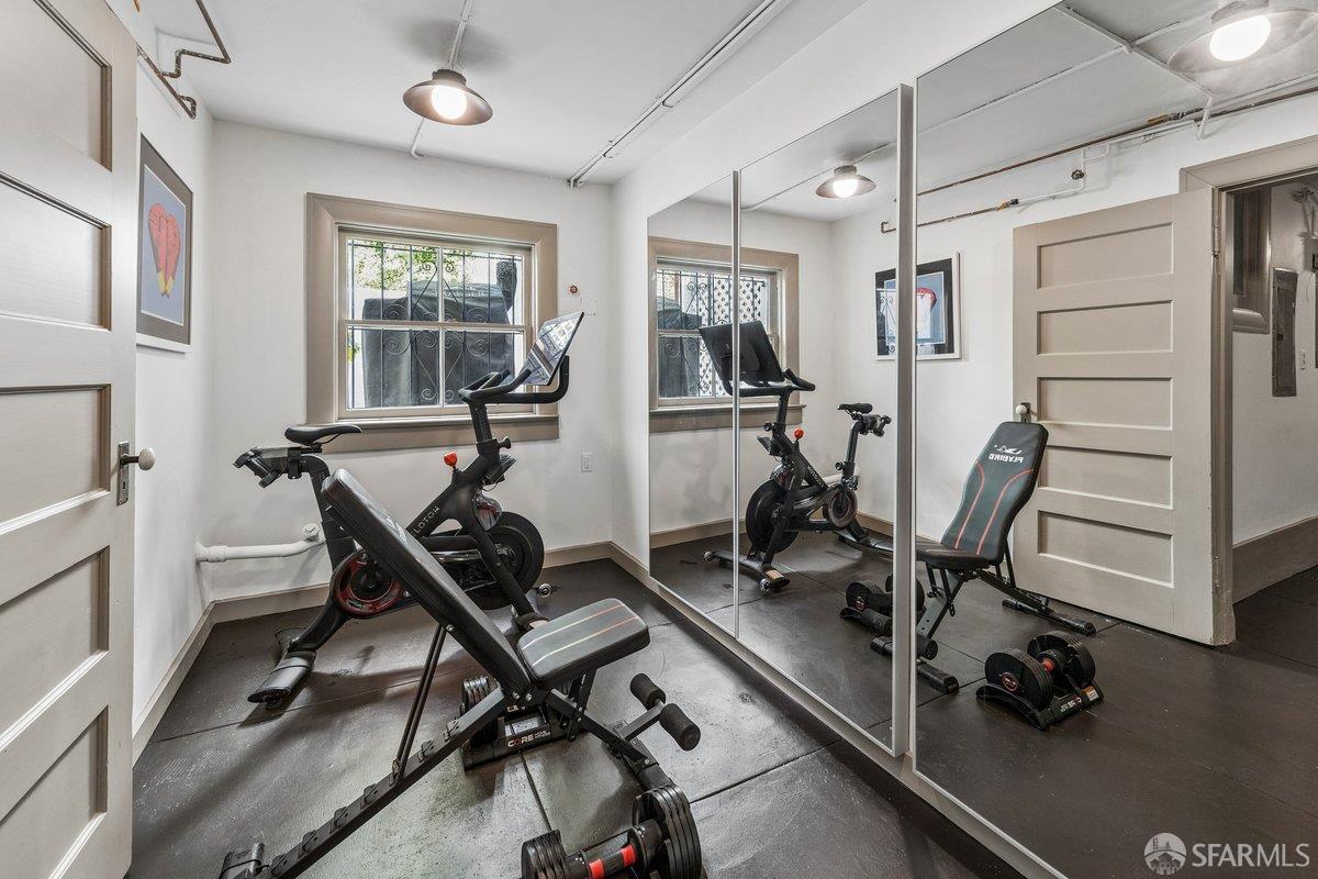 Detail Gallery Image 66 of 85 For 2196 Jackson St, San Francisco,  CA 94115 - 5 Beds | 4/1 Baths