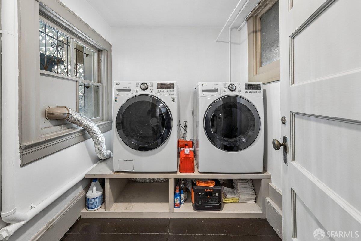 Detail Gallery Image 67 of 85 For 2196 Jackson St, San Francisco,  CA 94115 - 5 Beds | 4/1 Baths