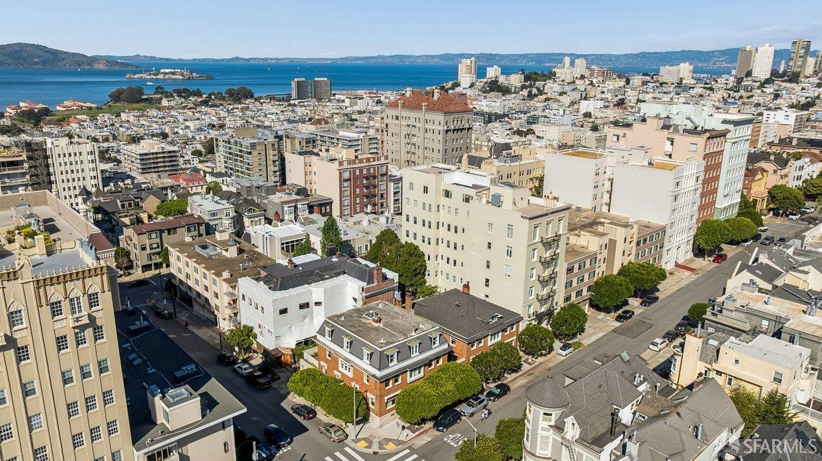 Detail Gallery Image 78 of 85 For 2196 Jackson St, San Francisco,  CA 94115 - 5 Beds | 4/1 Baths