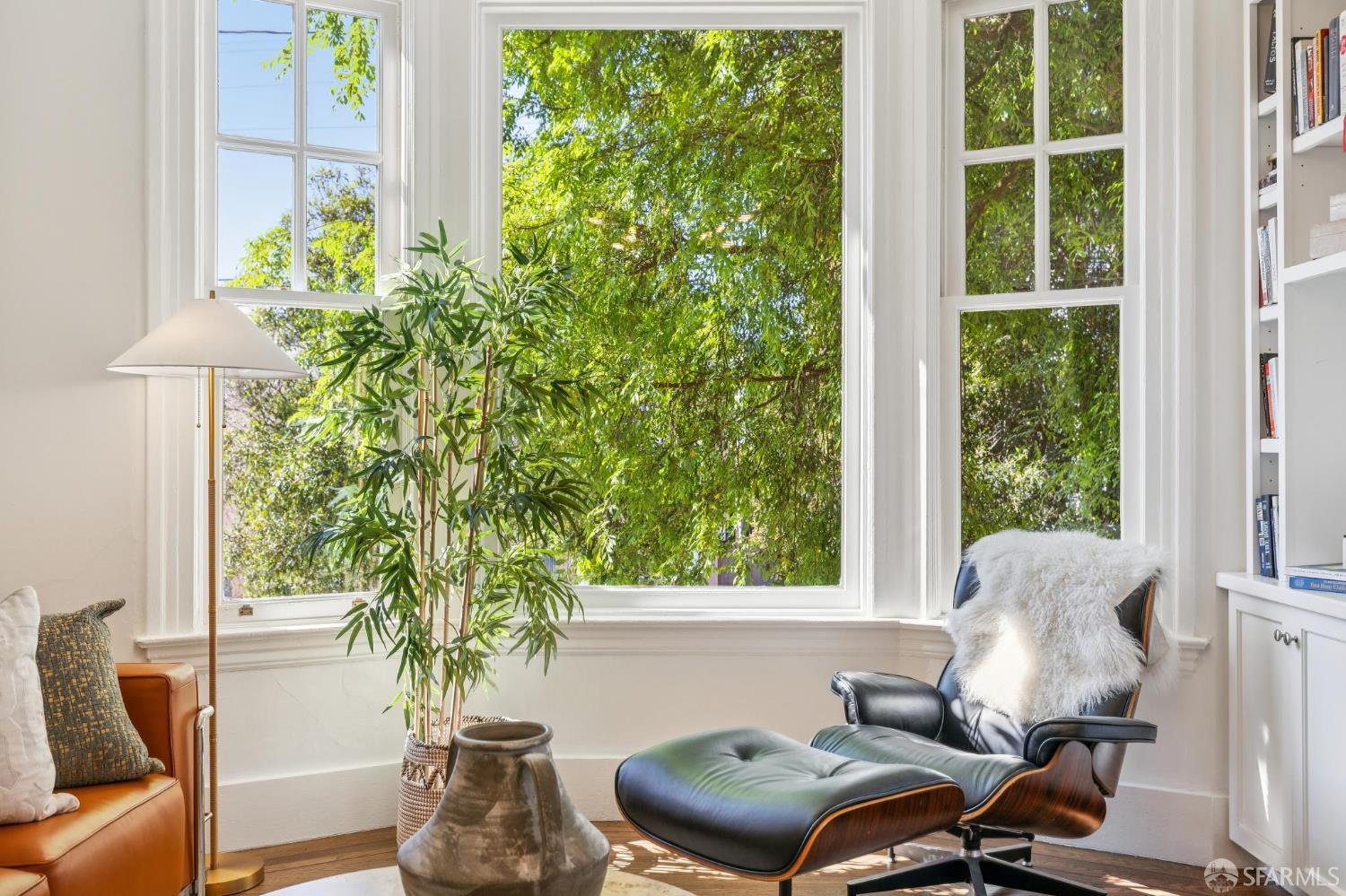 Detail Gallery Image 7 of 36 For 327 London St, San Francisco,  CA 94112 - 3 Beds | 2 Baths