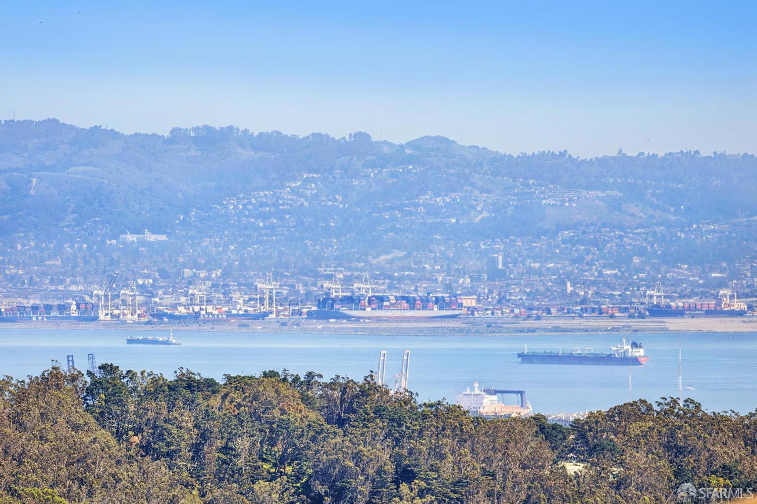 Detail Gallery Image 31 of 35 For 196 Alta Vista Way, Daly City,  CA 94014 - 2 Beds | 1 Baths