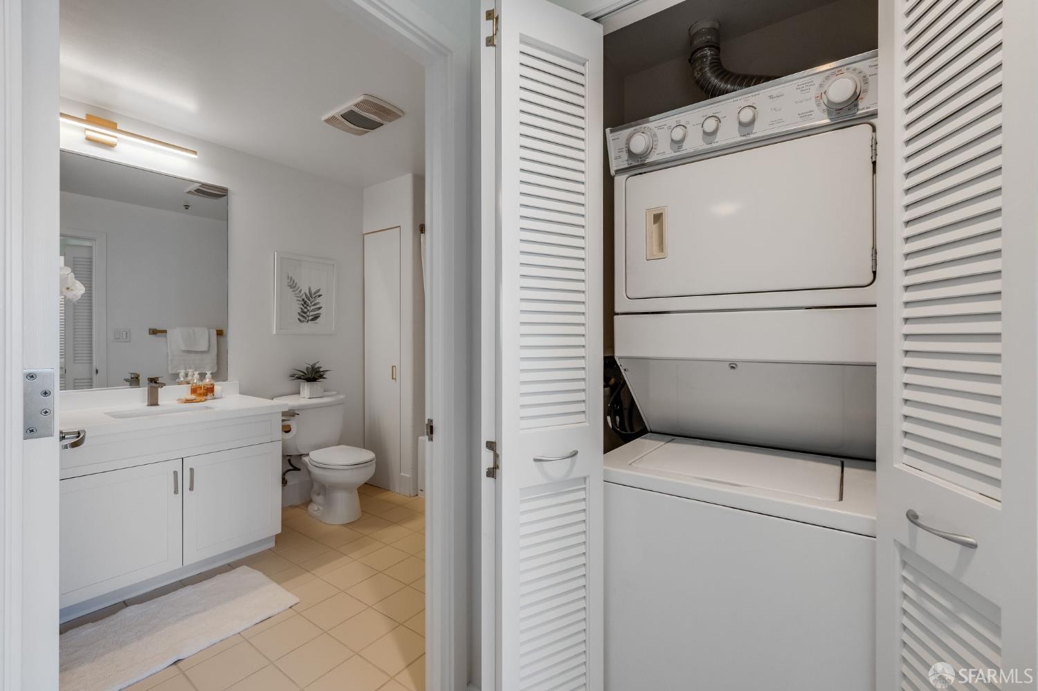 Photo #21: 426100759 Listing: Photo #21