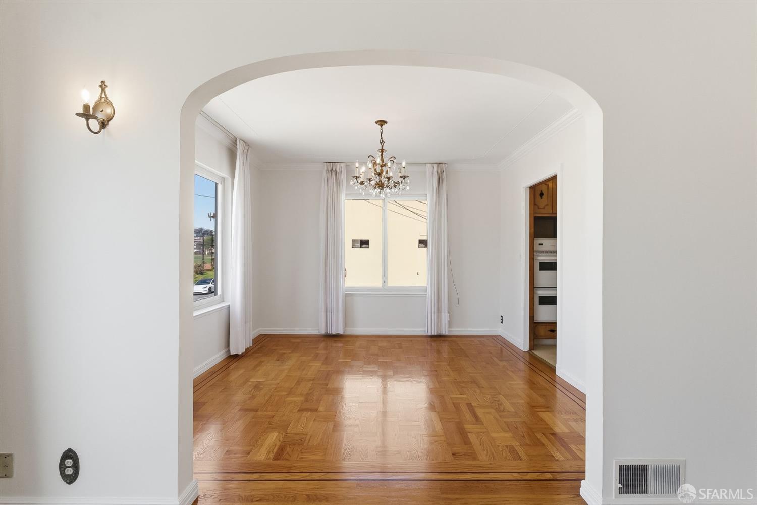 Detail Gallery Image 18 of 52 For 345 Felton St, San Francisco,  CA 94134 - 2 Beds | 1 Baths